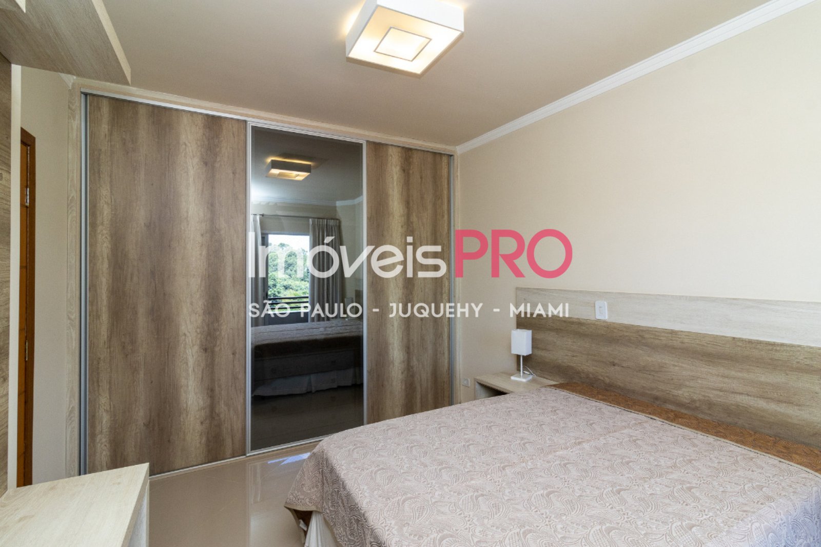 Foto :: https://assets.imoveispro.com.br/thumb/IP40085/casa-venda-chacara-inglesa_IP40085_17_1920x1080.jpg?