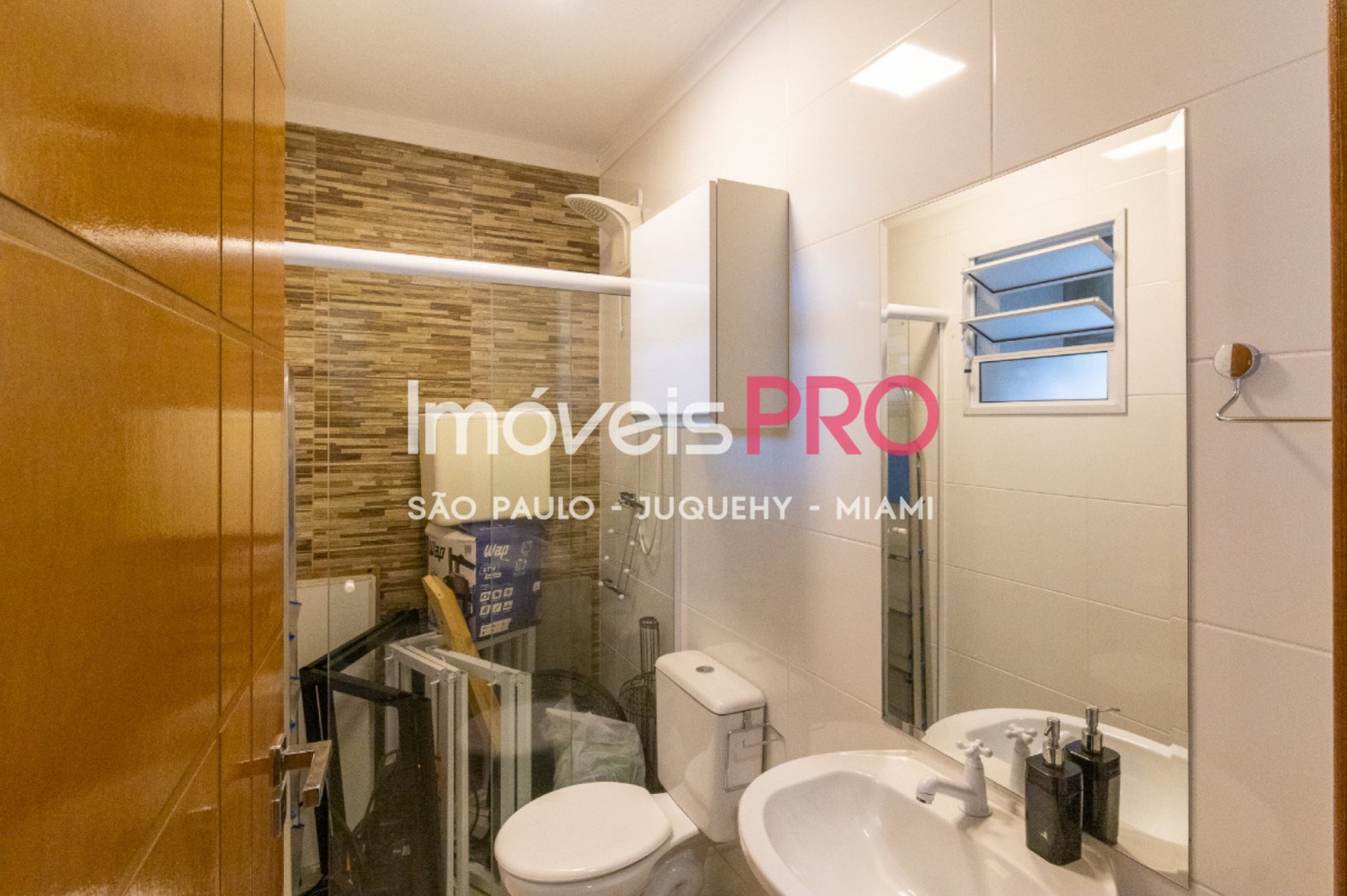 Foto :: https://assets.imoveispro.com.br/thumb/IP40085/casa-venda-chacara-inglesa_IP40085_35_1920x1080.jpg?
