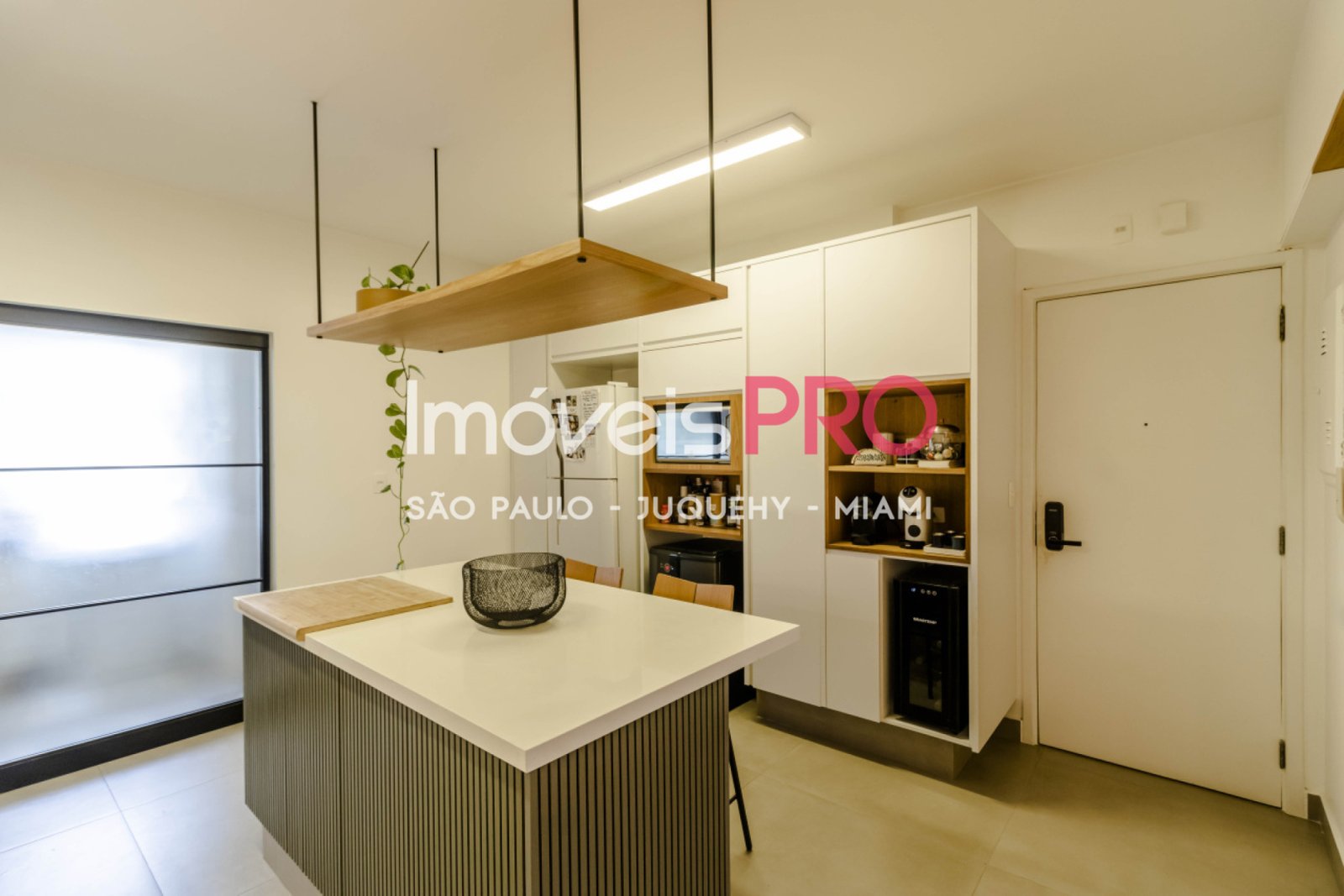 Foto :: https://assets.imoveispro.com.br/thumb/IP40103/apartamento-venda-moema_IP40103_17_1920x1080.jpg?