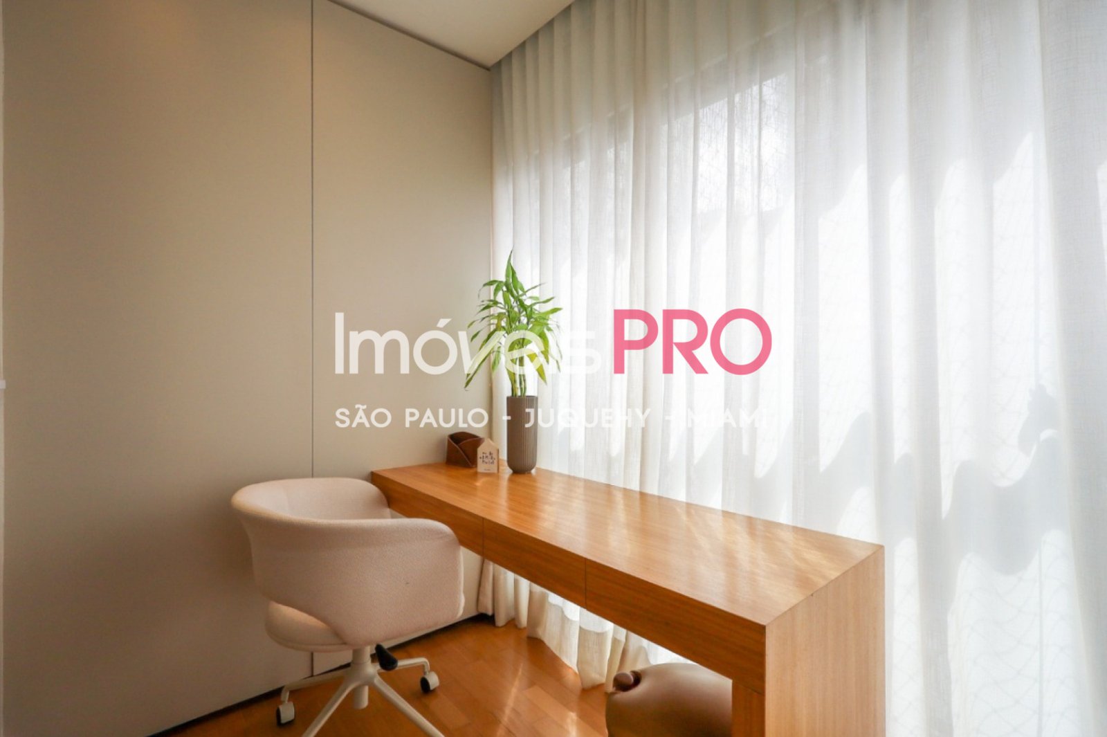 Foto :: IP40110