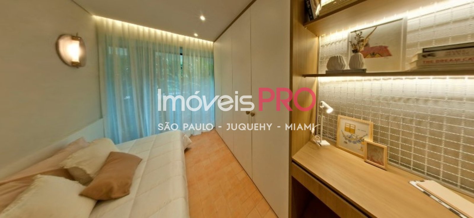 Foto :: IP40113