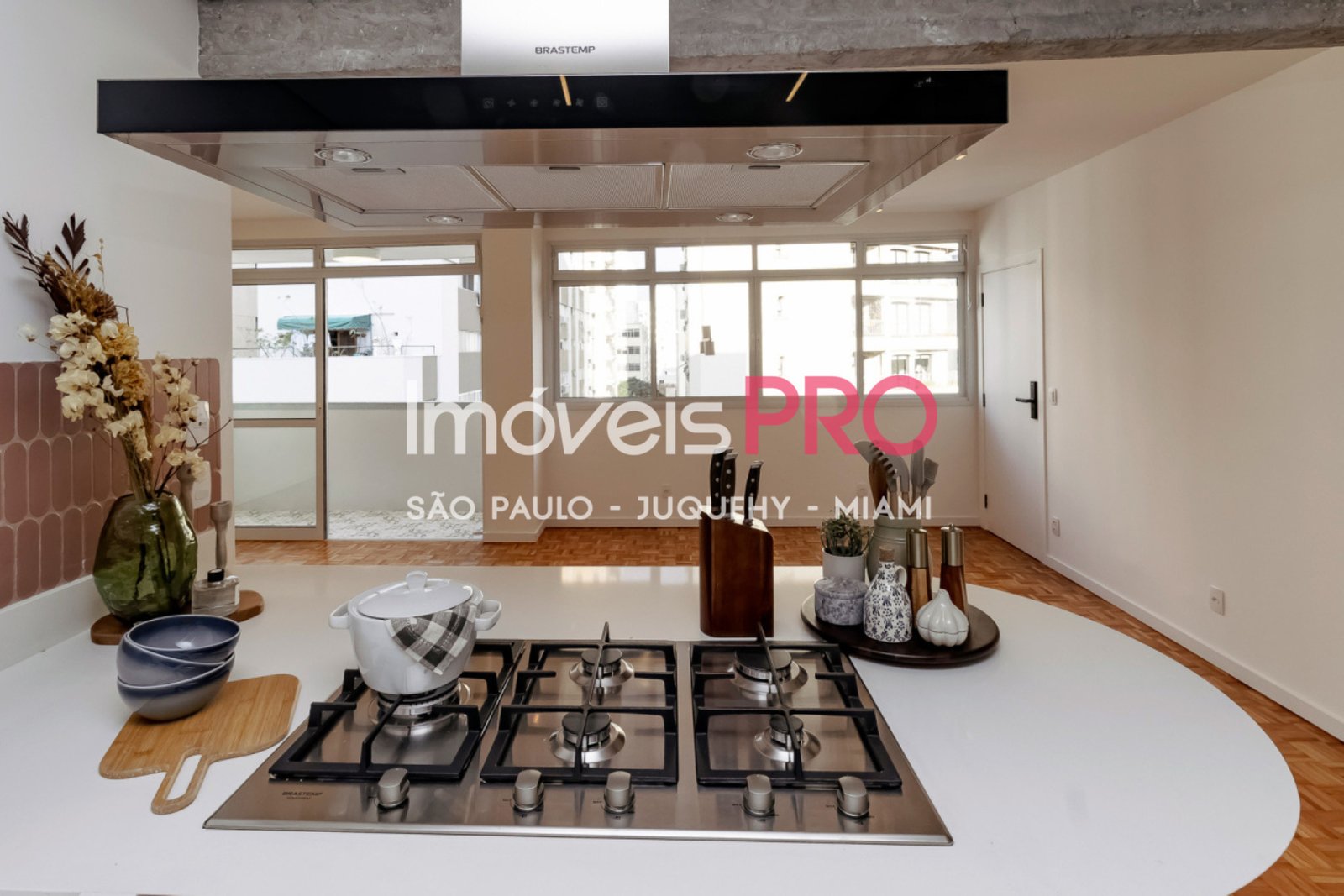 Foto :: https://assets.imoveispro.com.br/thumb/IP40115/apartamento-venda-jardim-paulista_IP40115_41_1920x1080.jpg?