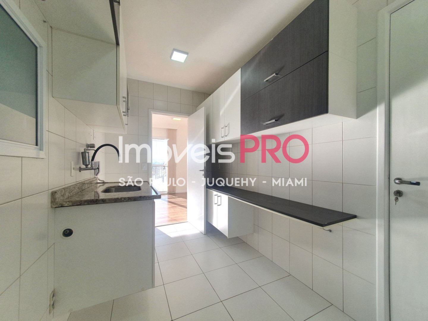 Foto :: https://assets.imoveispro.com.br/thumb/IP40117/apartamento-aluguel-morumbi_IP40117_17_1920x1080.jpg?