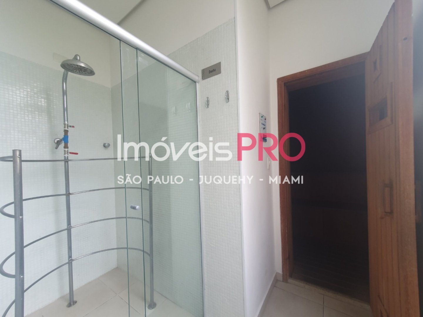 Foto :: IP40117