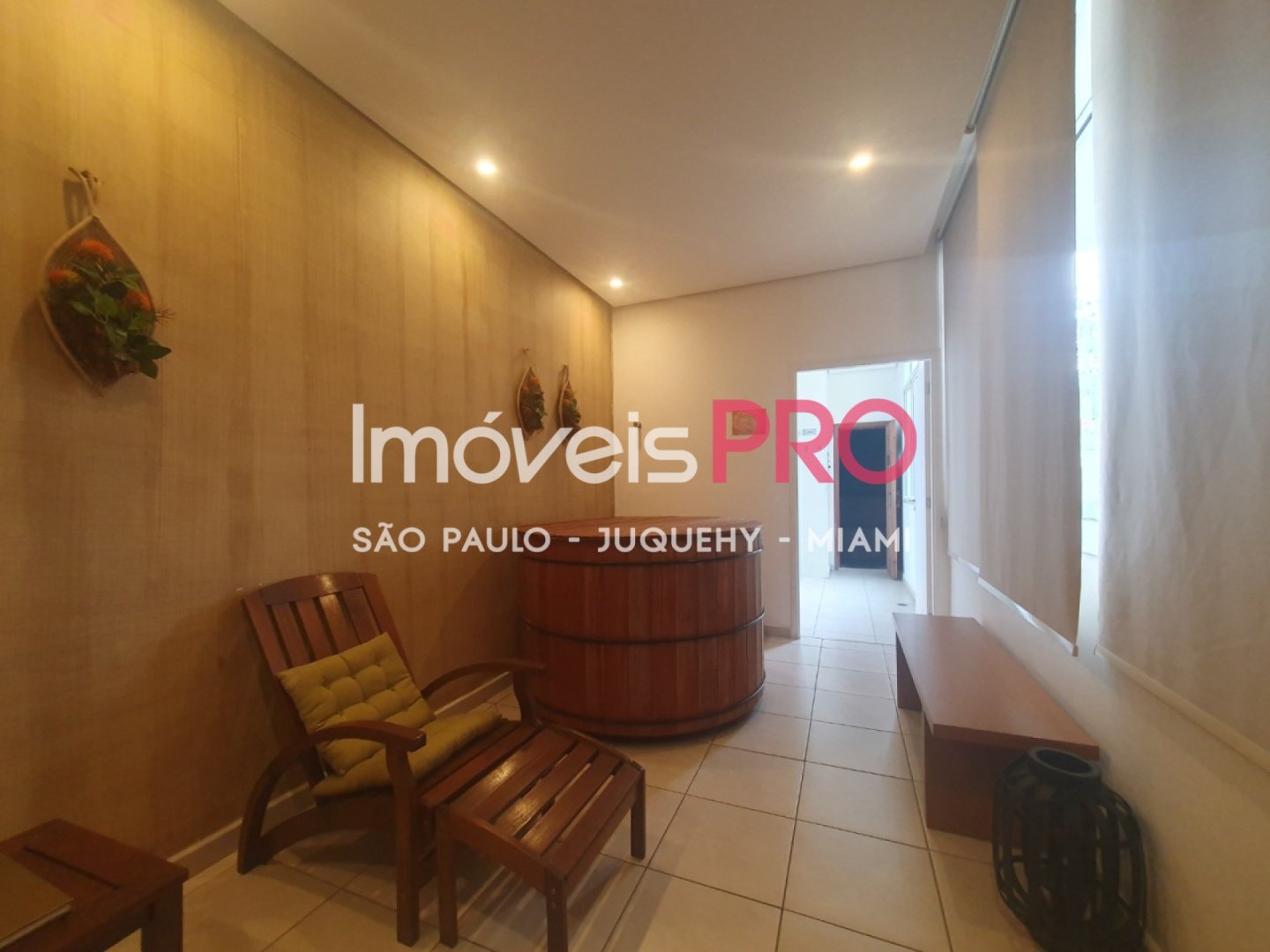 Foto :: IP40117