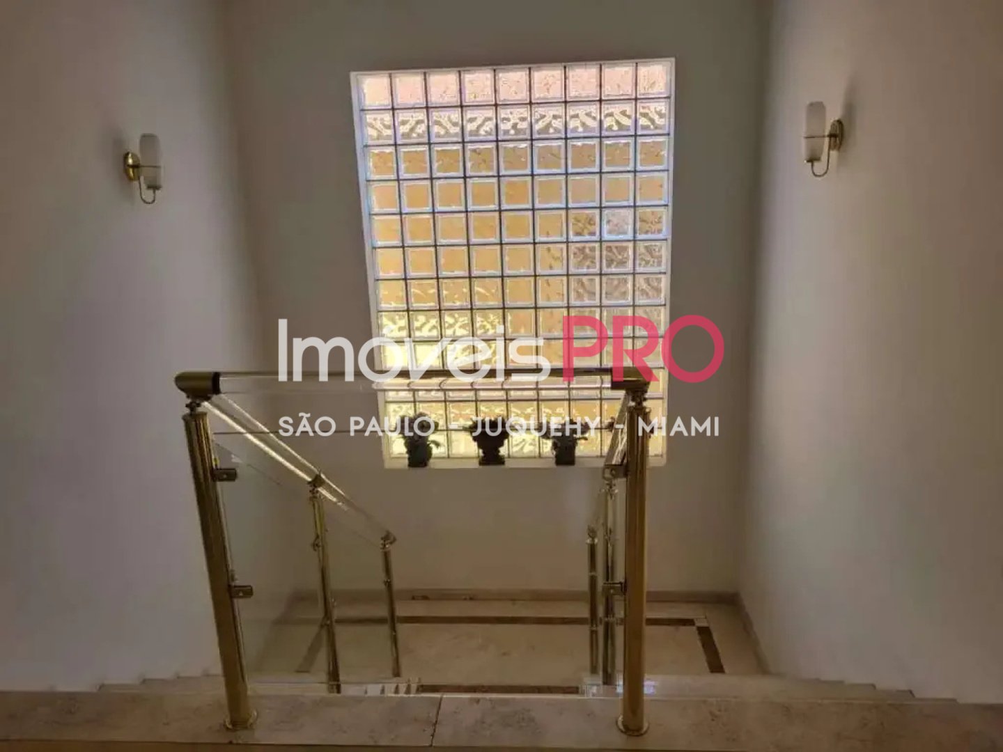 Foto :: https://assets.imoveispro.com.br/thumb/IP40121/casa-venda-planalto-paulista_IP40121_11_1920x1080.jpg?