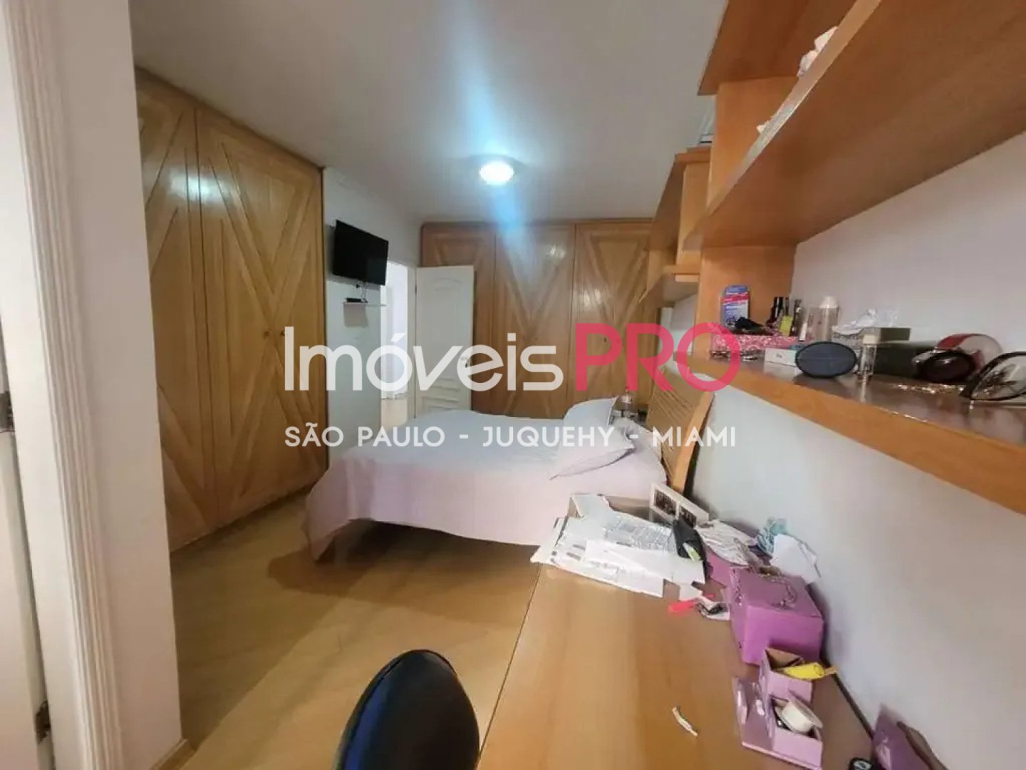 Foto :: IP40121