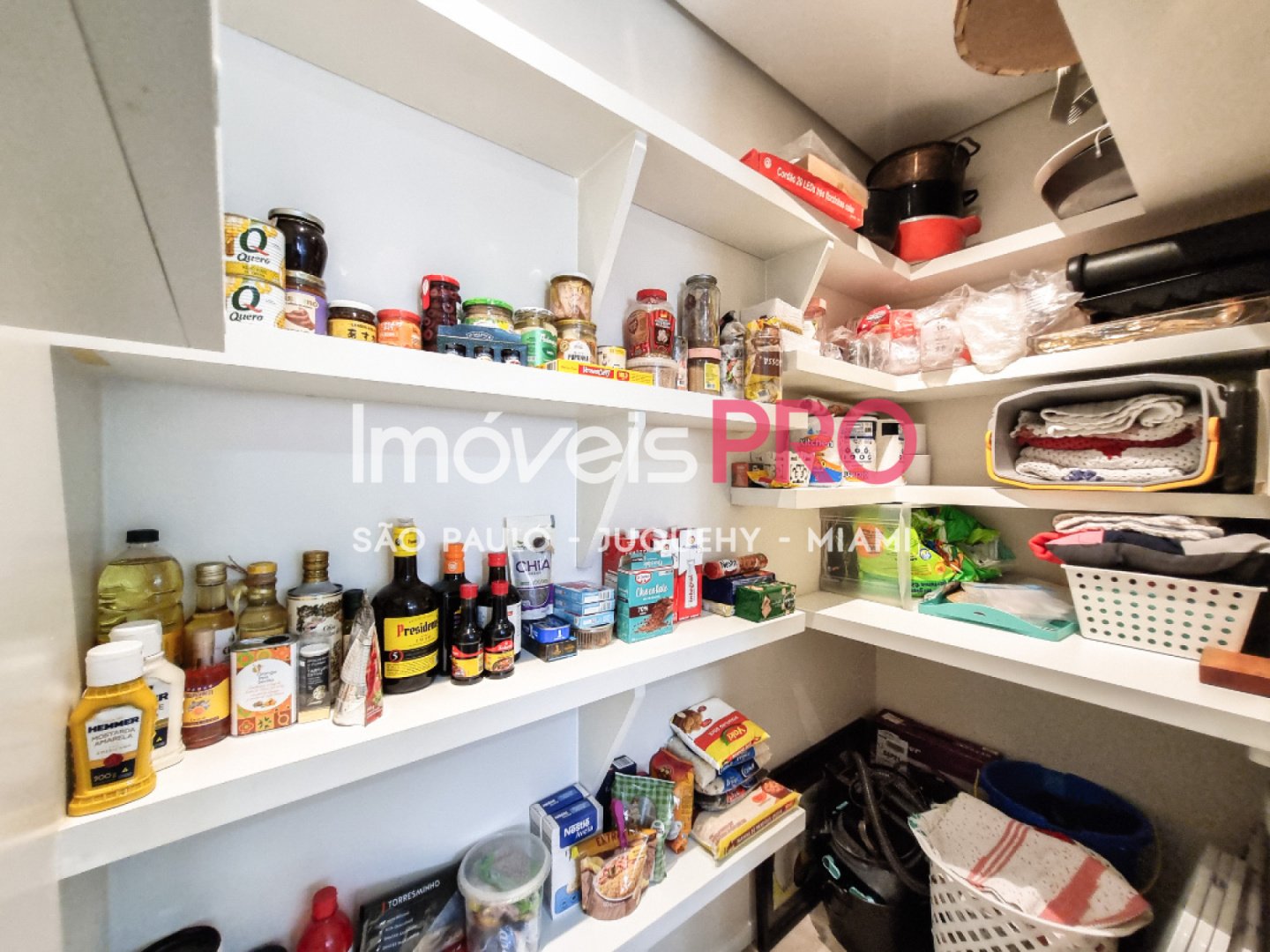 Foto :: https://assets.imoveispro.com.br/thumb/IP40122/apartamento-venda-moema-passaros_IP40122_17_1920x1080.jpg?