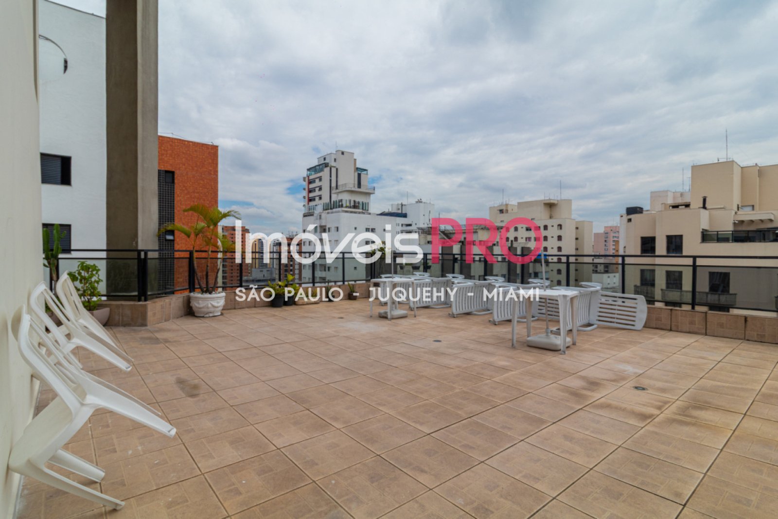 Foto :: https://assets.imoveispro.com.br/thumb/IP40122/apartamento-venda-moema-passaros_IP40122_23_1920x1080.jpg?