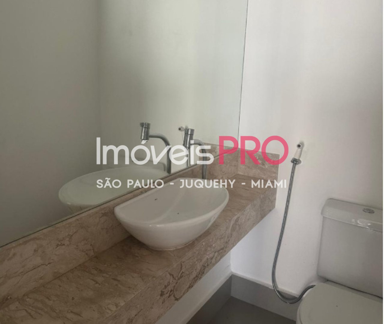 Foto :: IP40130