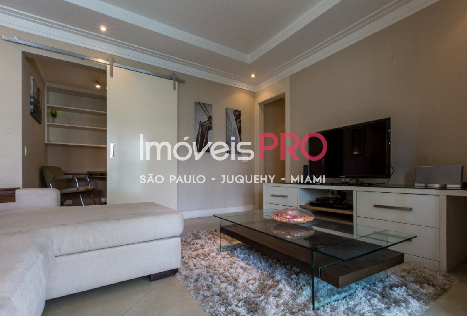 Foto :: IP40138