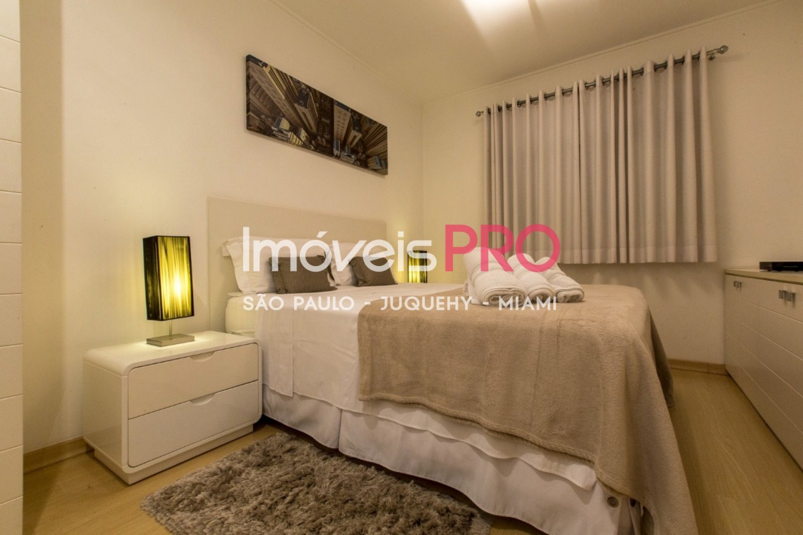 Foto :: IP40138