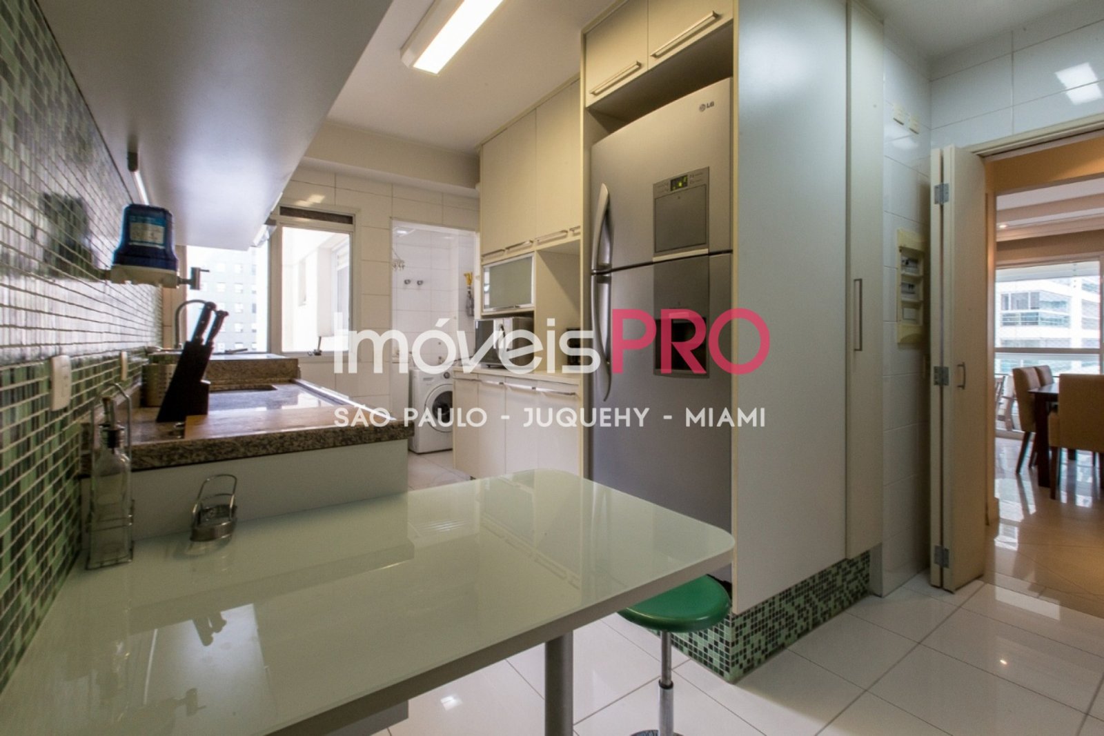 Foto :: IP40138