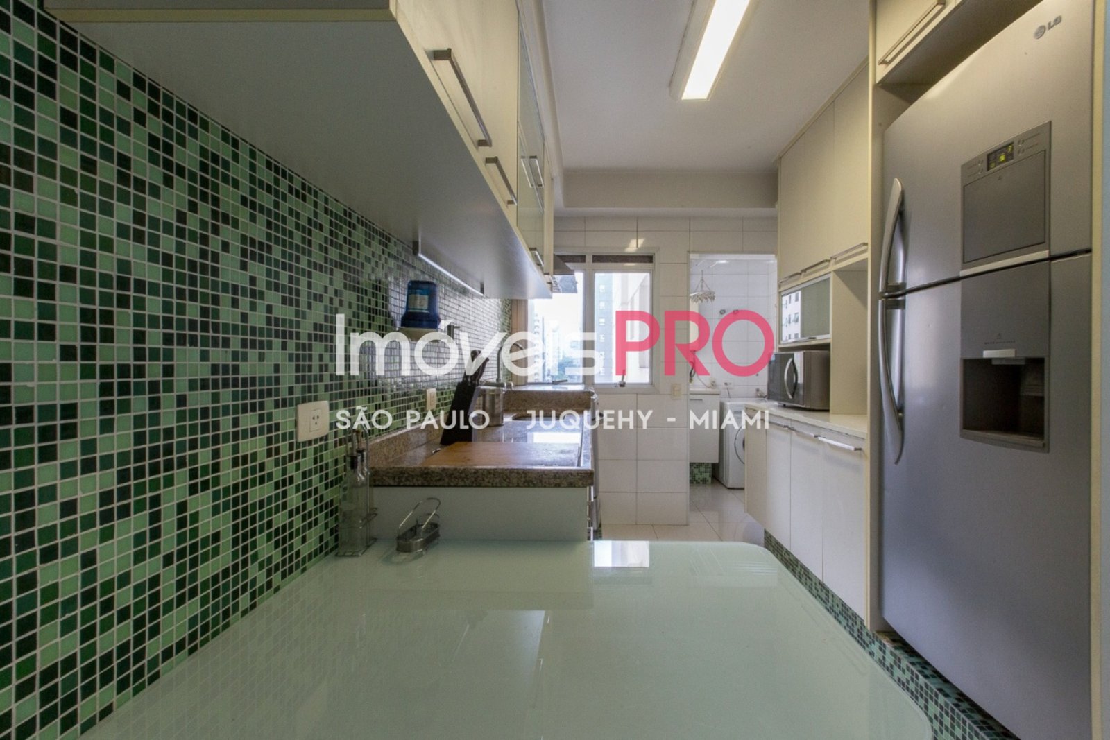 Foto :: IP40138