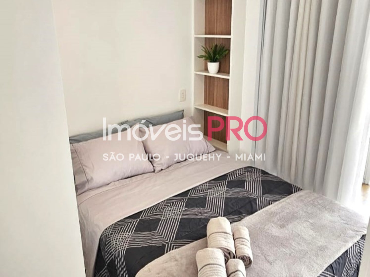 Foto :: IP40140