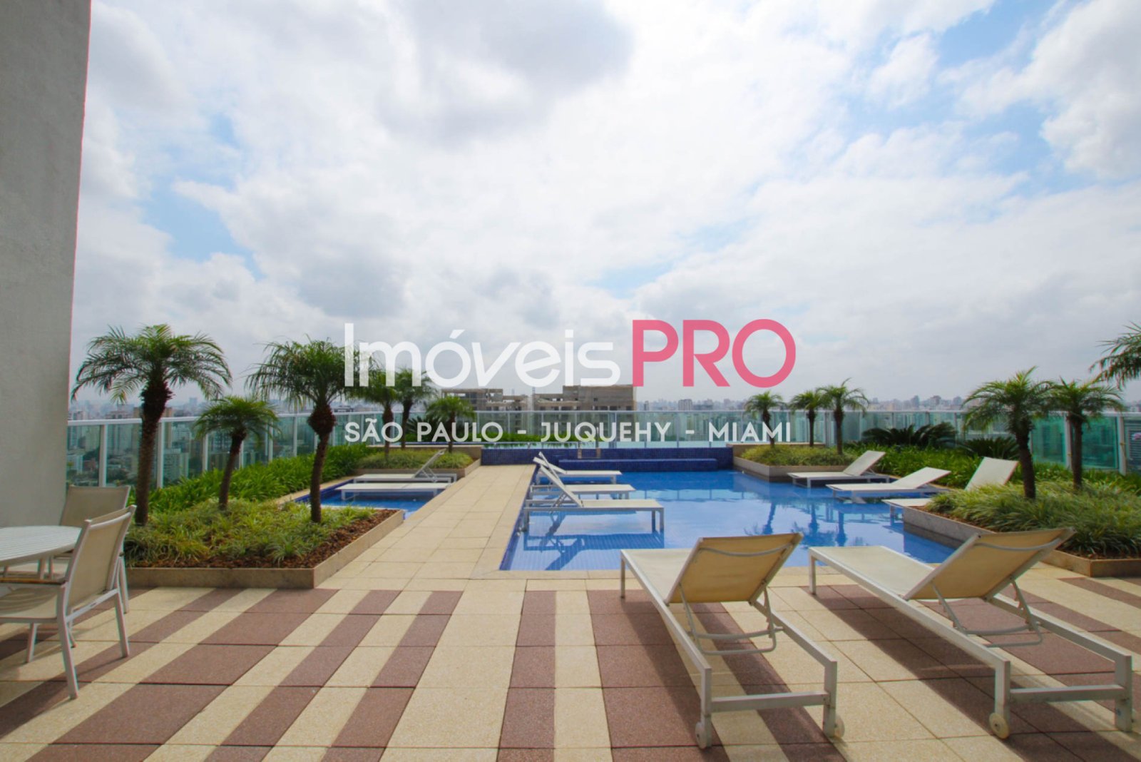 Foto :: IP40140