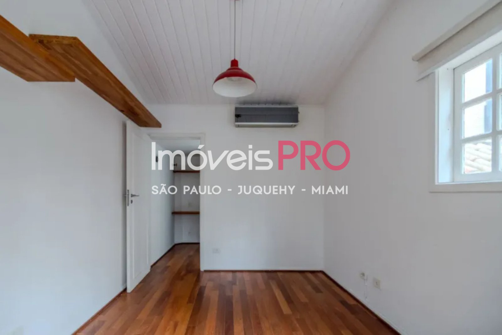 Foto :: https://assets.imoveispro.com.br/thumb/IP40141/casa-de-vila-venda-jardim-paulista_IP40141_23_1920x1080.jpg?