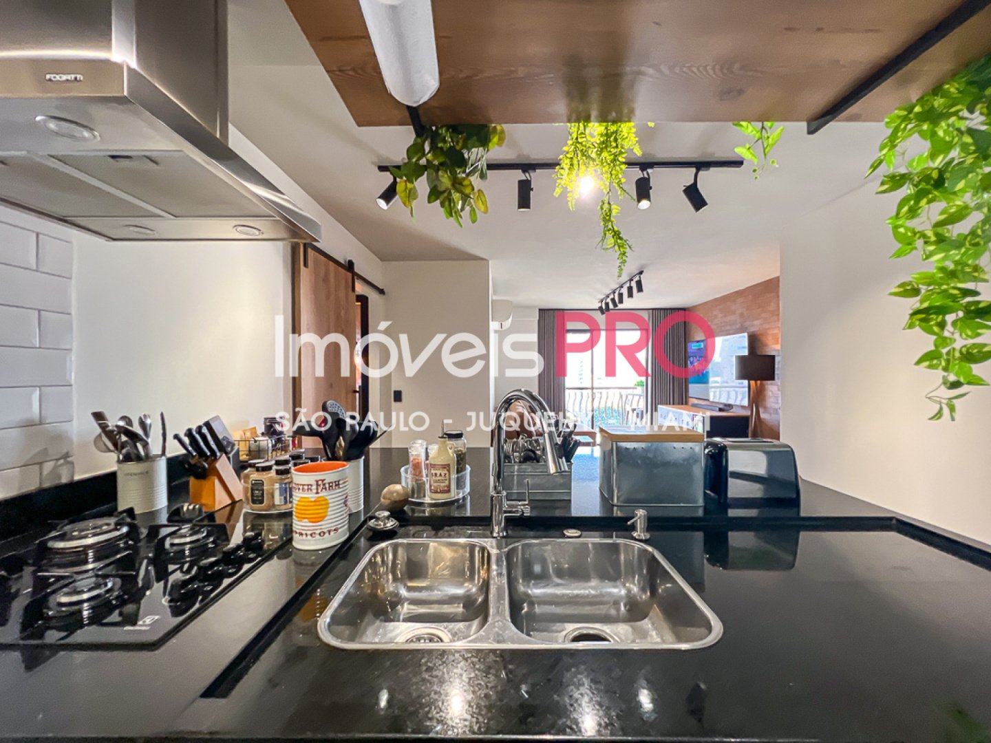 Foto :: https://assets.imoveispro.com.br/thumb/IP40142/apartamento-venda-santo-amaro_IP40142_29_1920x1080.jpg?