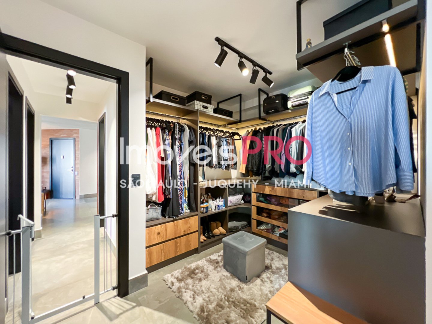 Foto :: https://assets.imoveispro.com.br/thumb/IP40142/apartamento-venda-santo-amaro_IP40142_41_1920x1080.jpg?