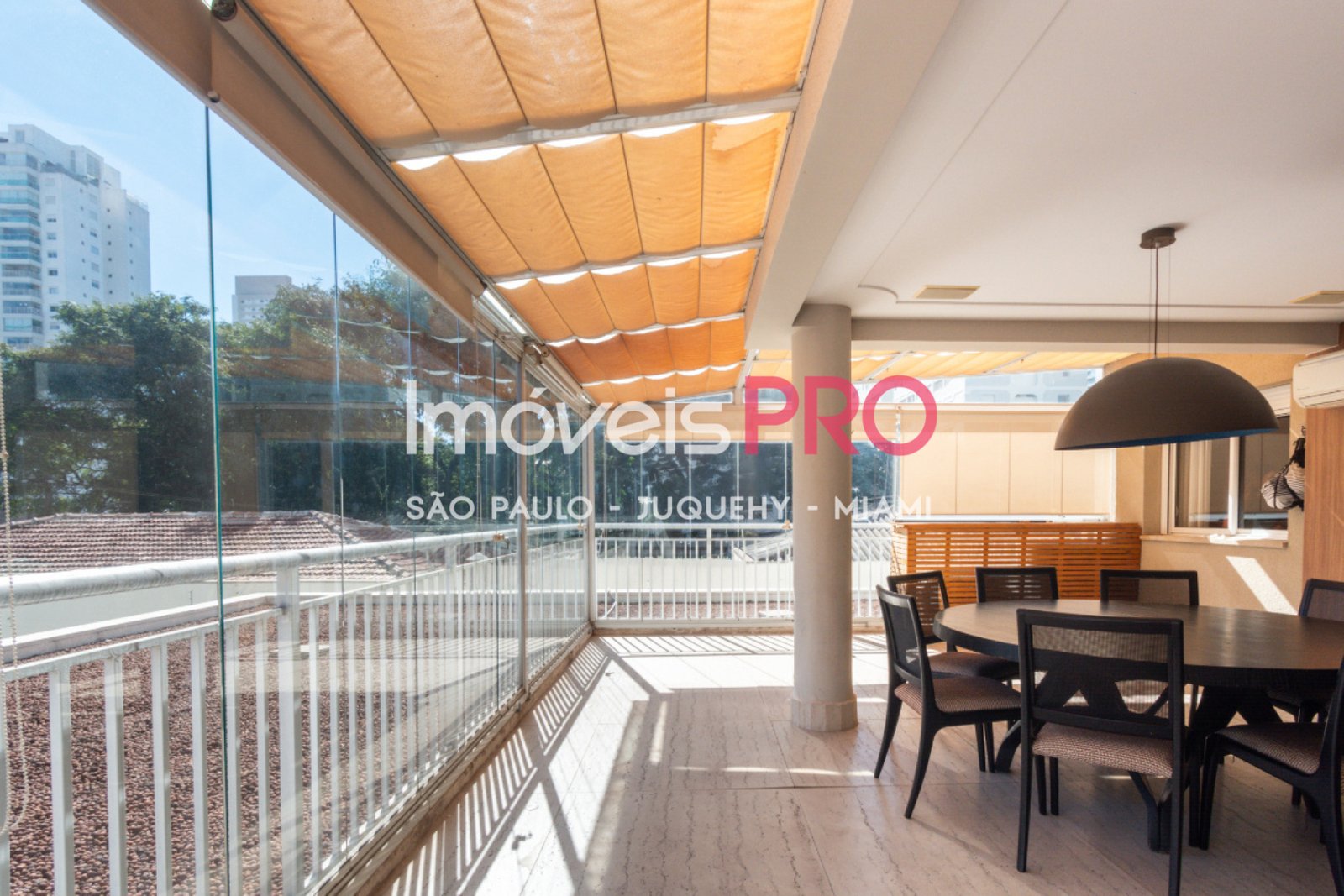 Foto :: IP40143
