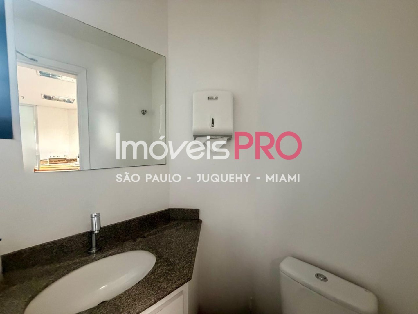 Foto :: IP40144