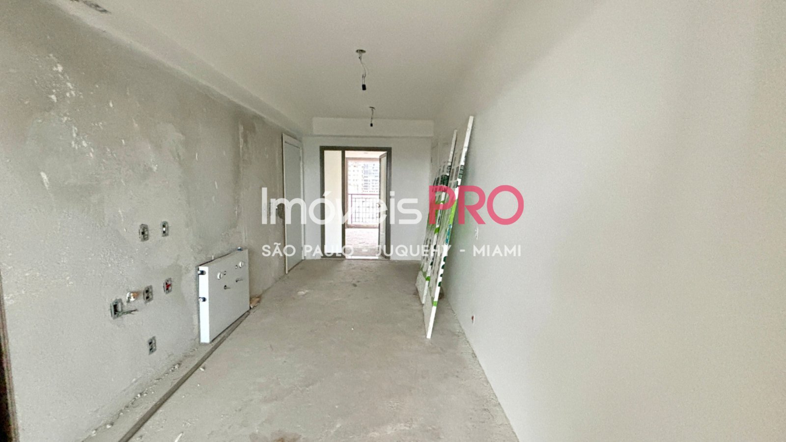 Foto :: IP40148