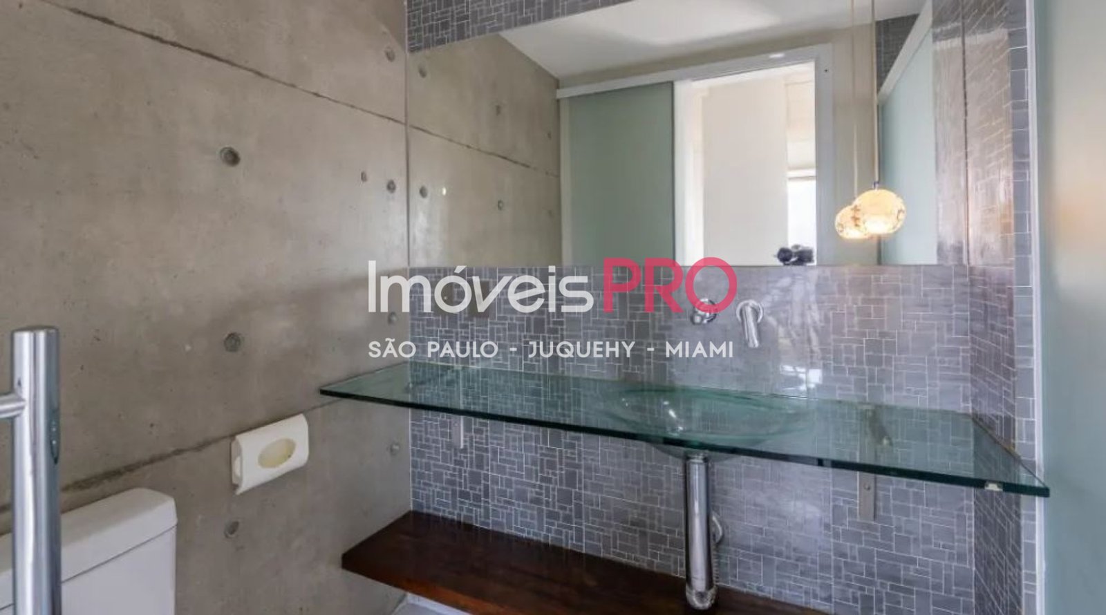 Foto :: IP40151