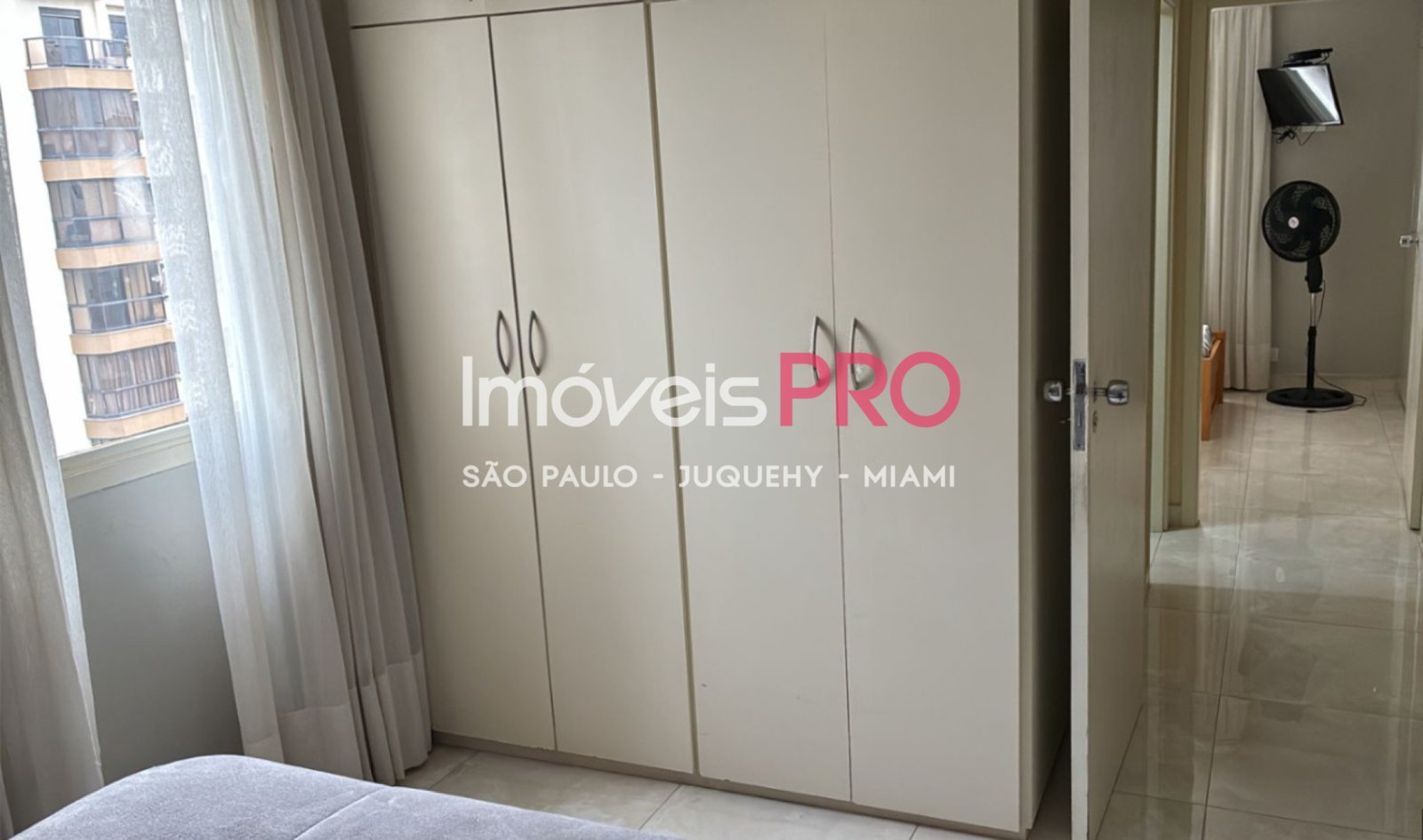 Foto :: IP40152