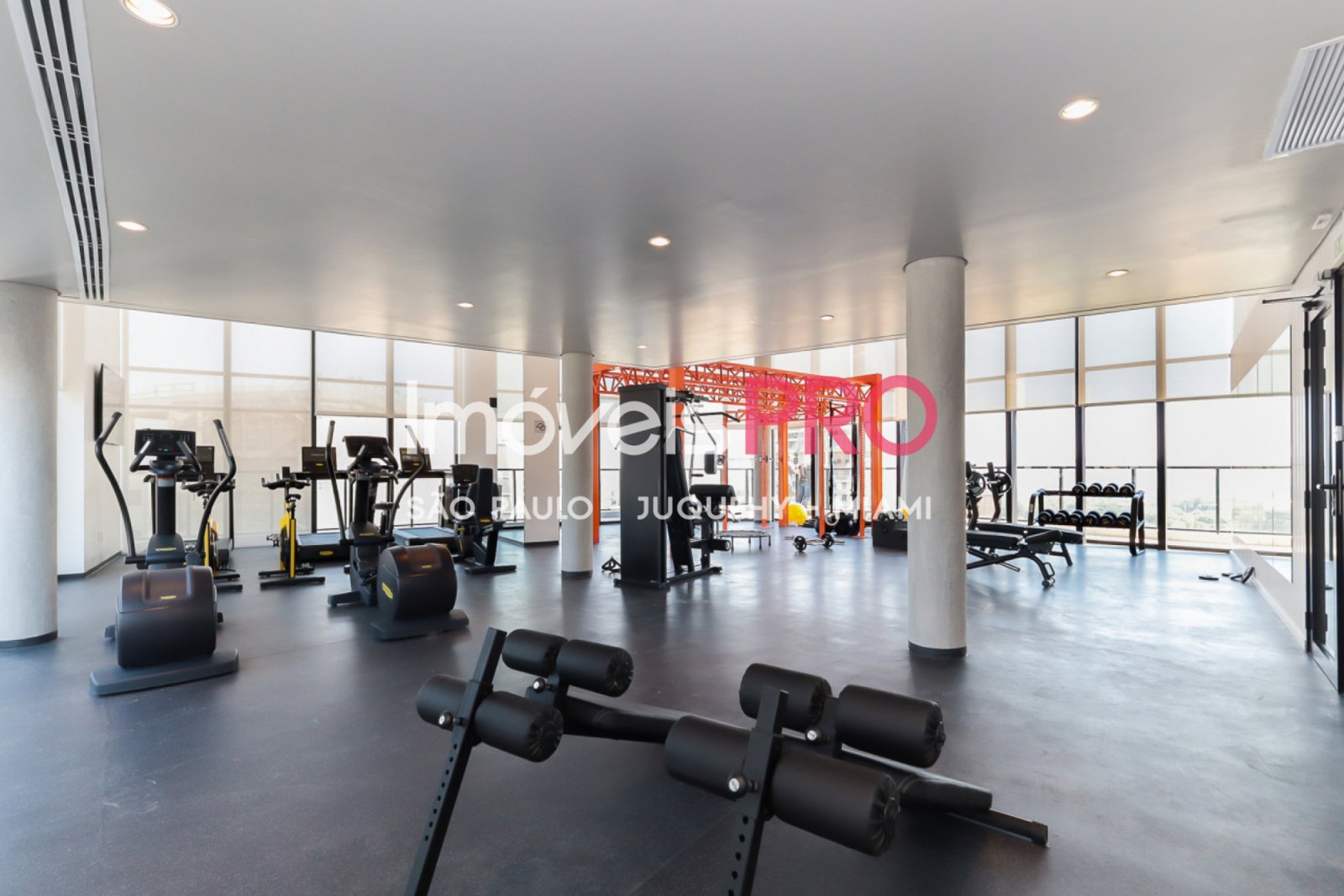 Foto :: https://assets.imoveispro.com.br/thumb/IP40158/apartamento-aluguel-moema_IP40158_17_1920x1080.jpg?