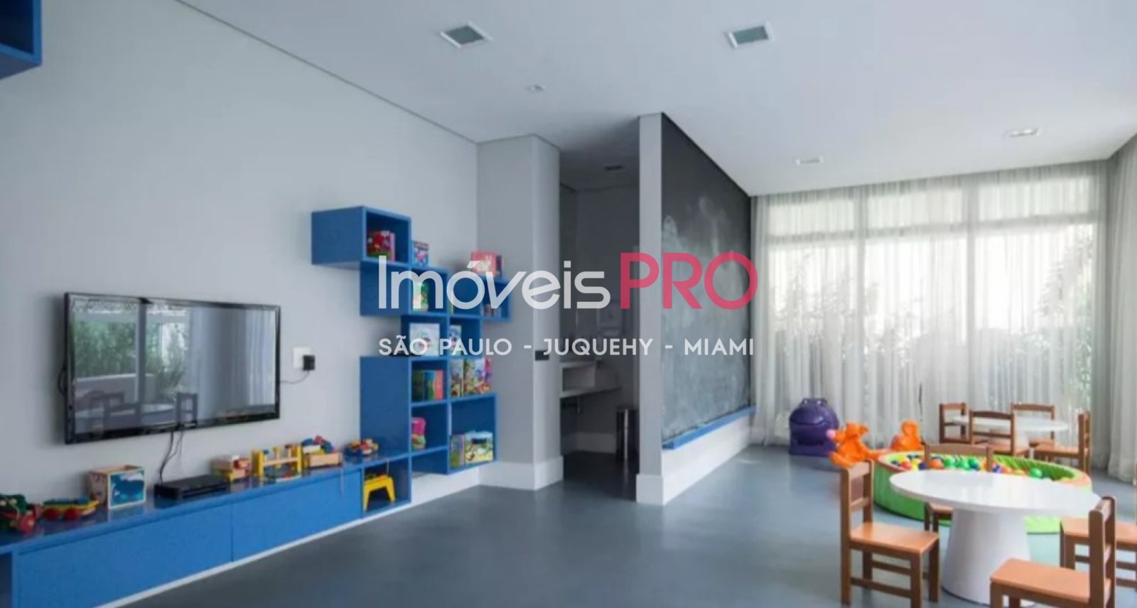 Foto :: IP40159