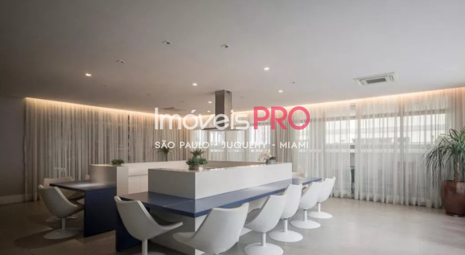 Foto :: IP40159