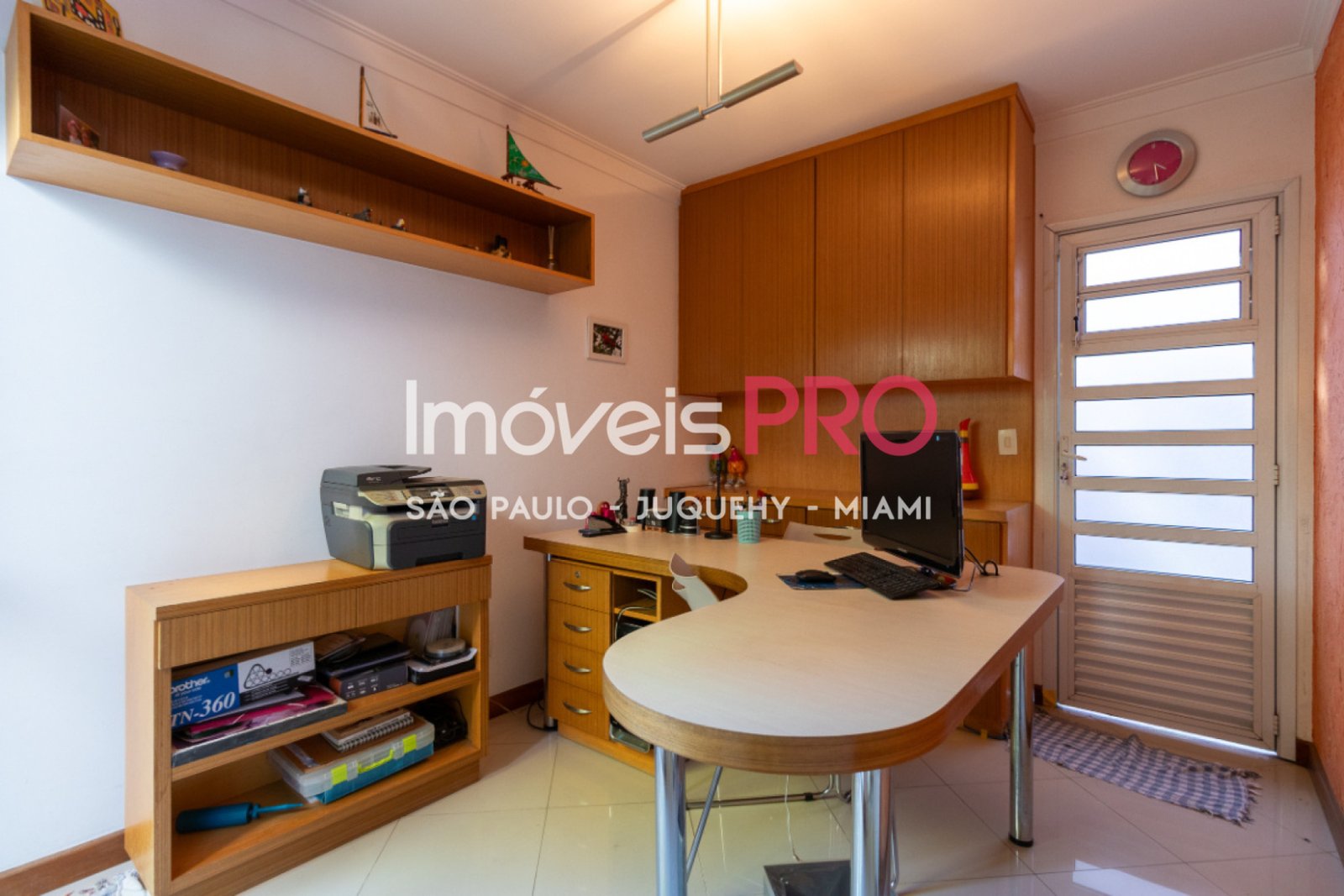 Foto :: https://assets.imoveispro.com.br/thumb/IP40160/casa-venda-planalto-paulista_IP40160_17_1920x1080.jpg?
