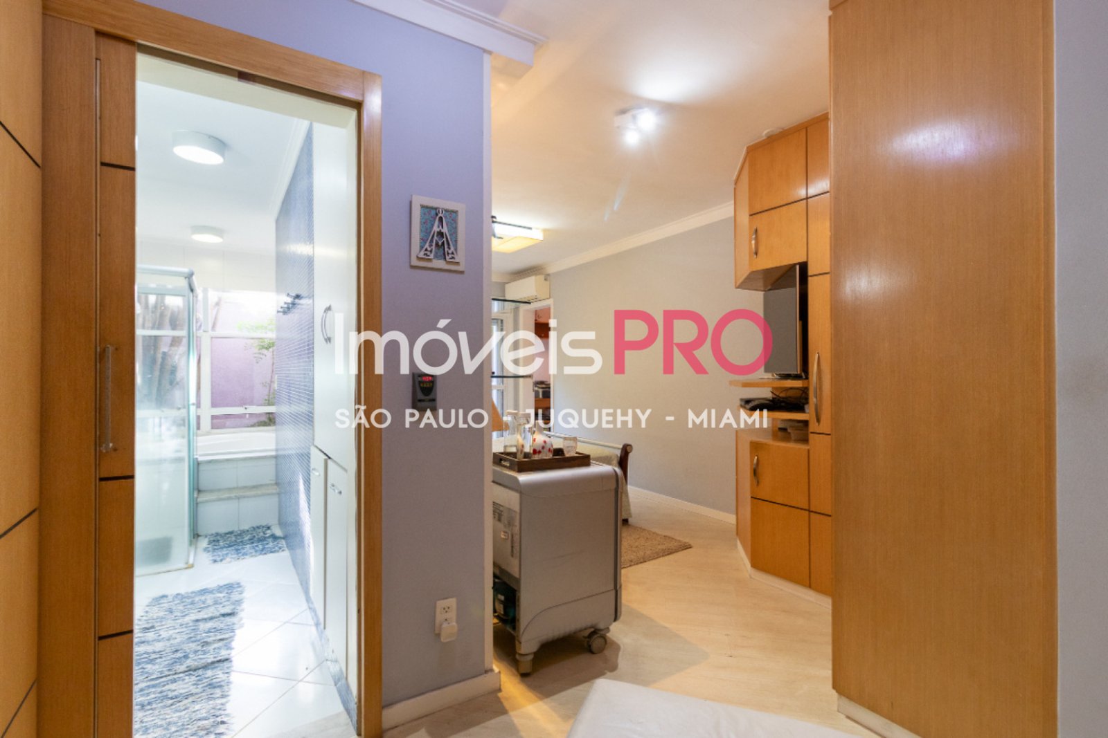 Foto :: https://assets.imoveispro.com.br/thumb/IP40160/casa-venda-planalto-paulista_IP40160_23_1920x1080.jpg?