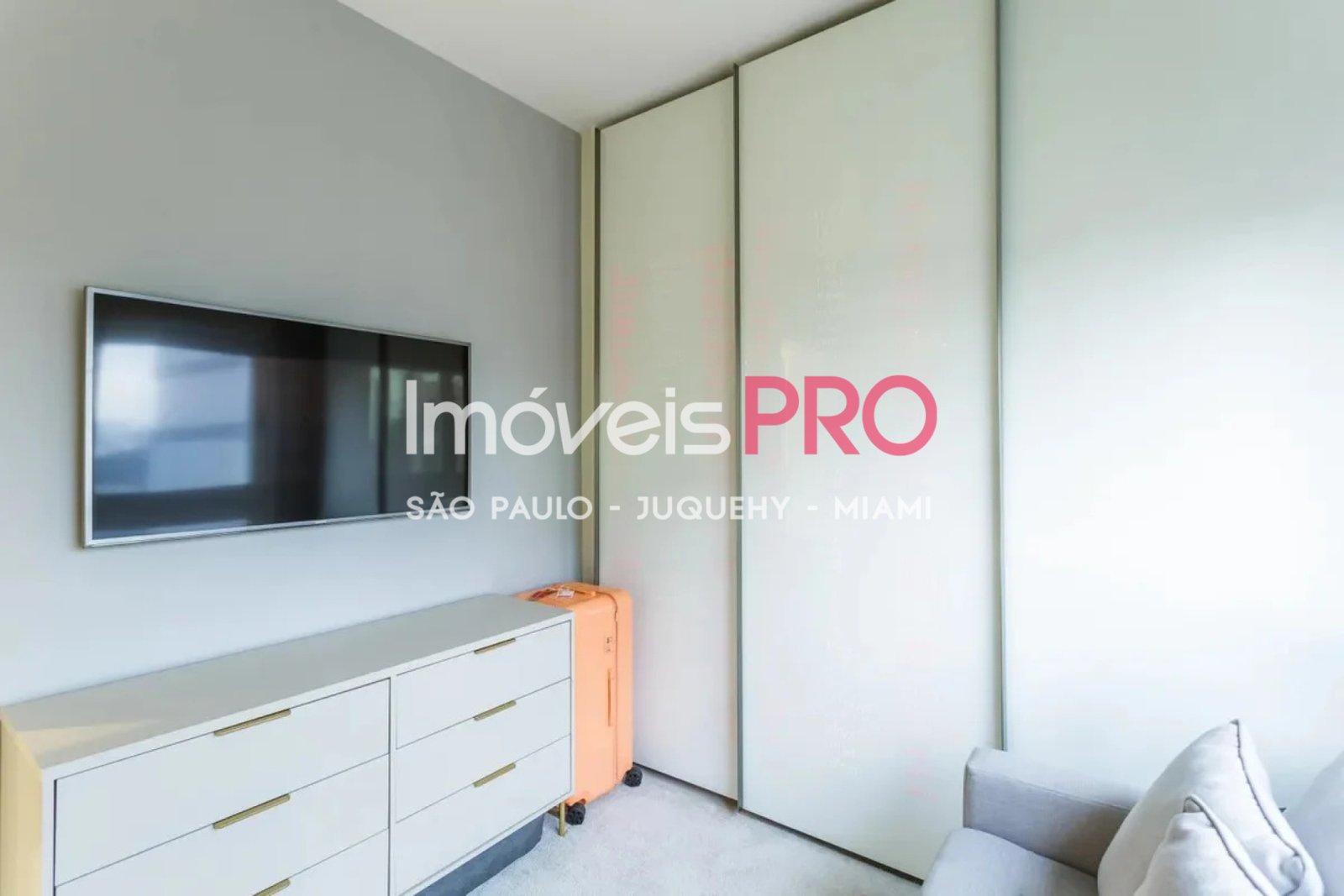 Foto :: IP40163