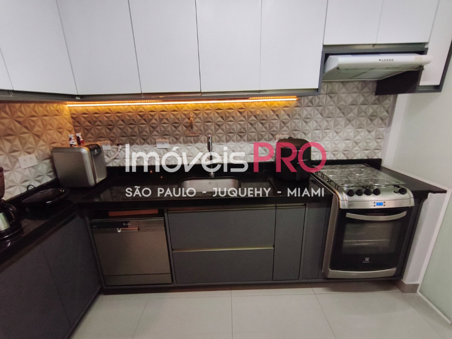 Foto :: IP40165