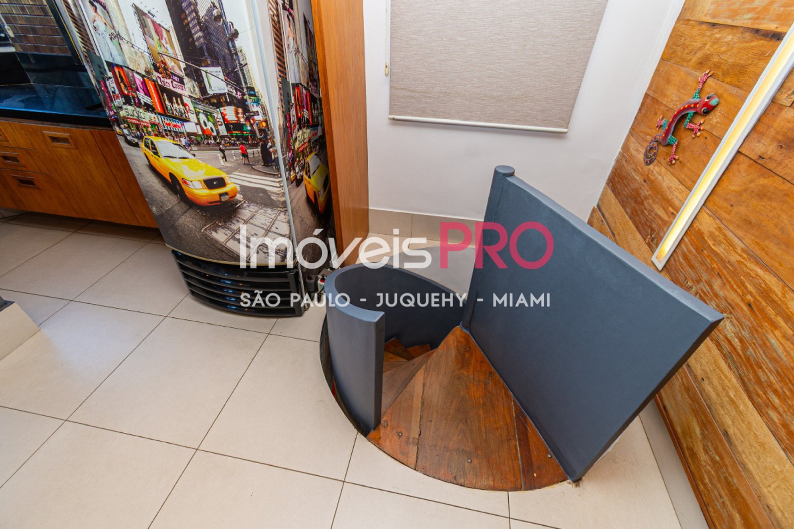 Foto :: IP40167