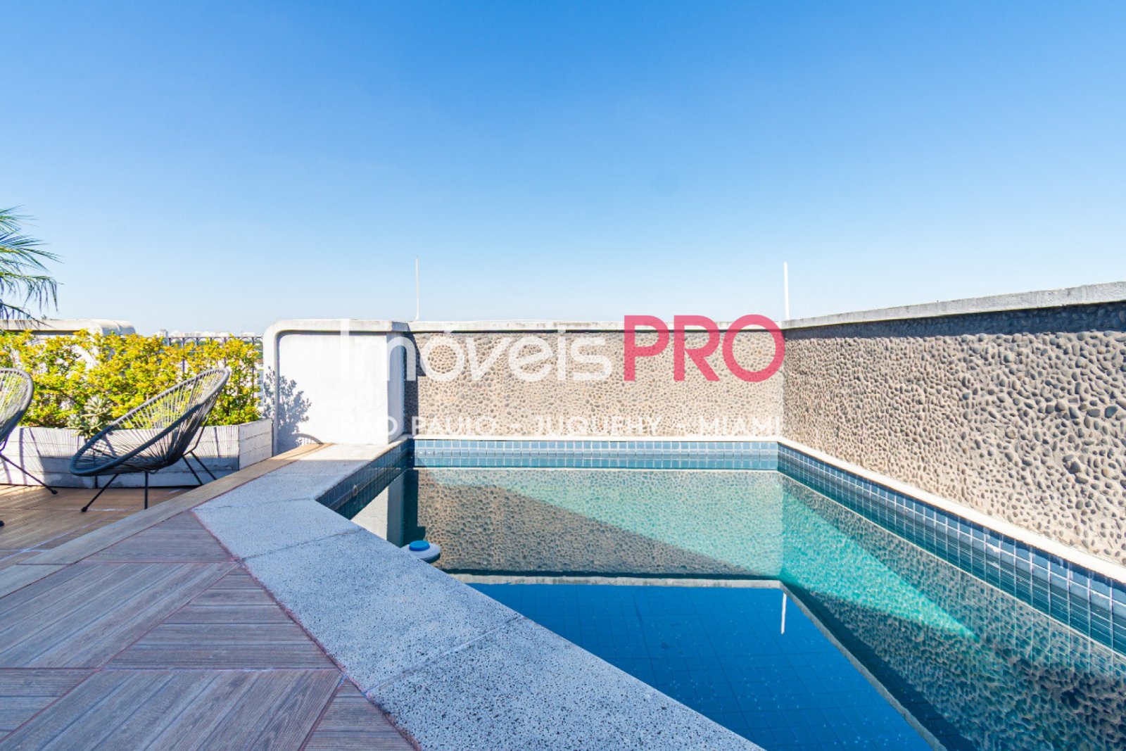Foto :: https://assets.imoveispro.com.br/thumb/IP40167/apartamento-venda-moema-indios_IP40167_17_1920x1080.jpg?