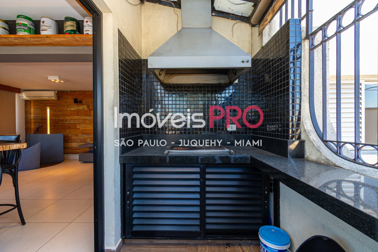 Foto :: IP40167