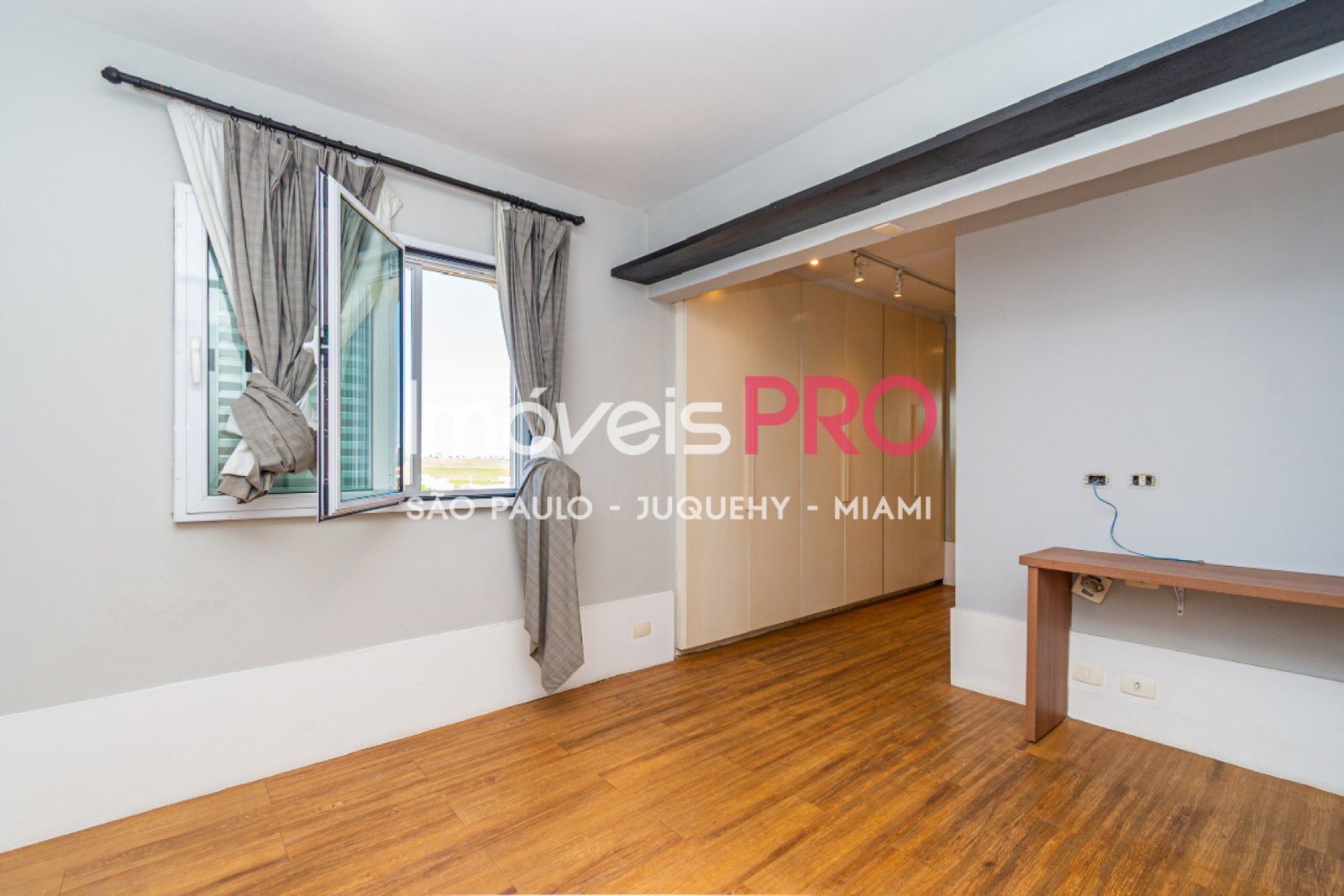 Foto :: https://assets.imoveispro.com.br/thumb/IP40167/apartamento-venda-moema-indios_IP40167_29_1920x1080.jpg?