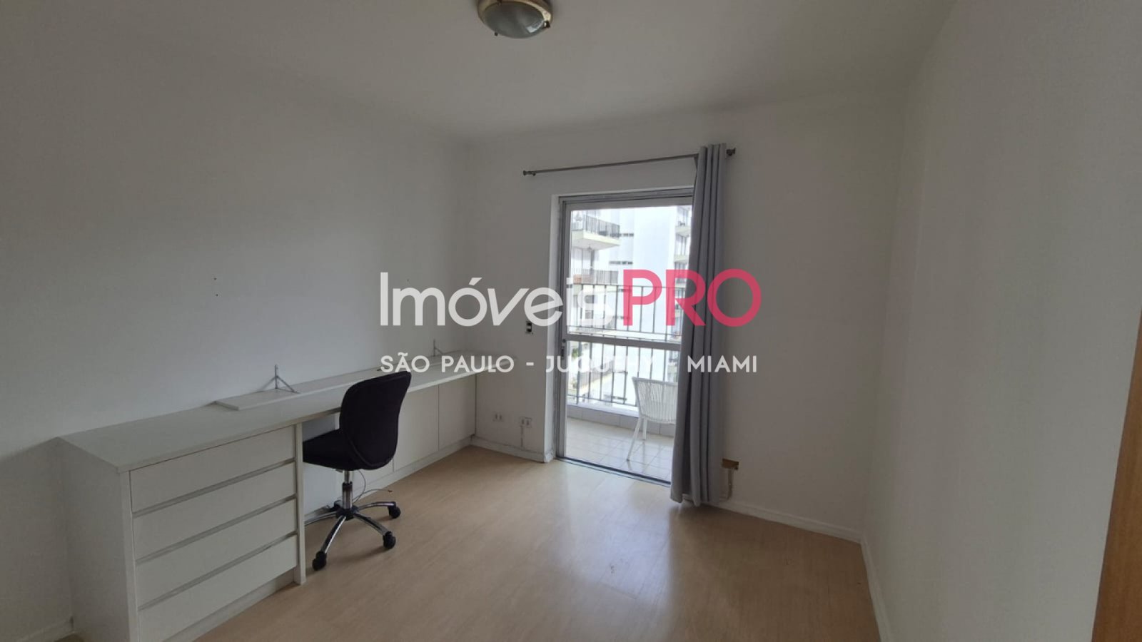 Foto :: IP40168