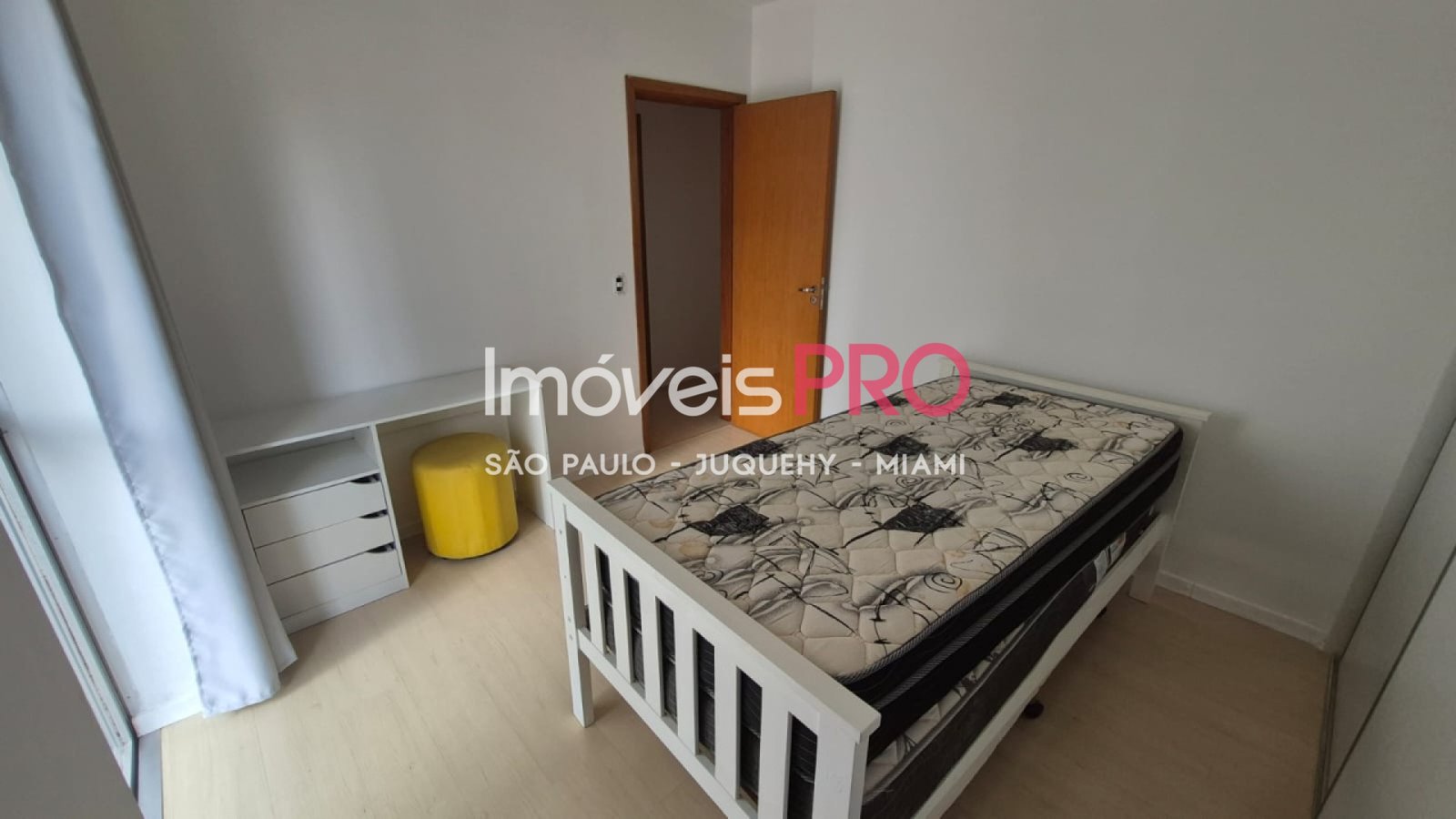 Foto :: IP40168