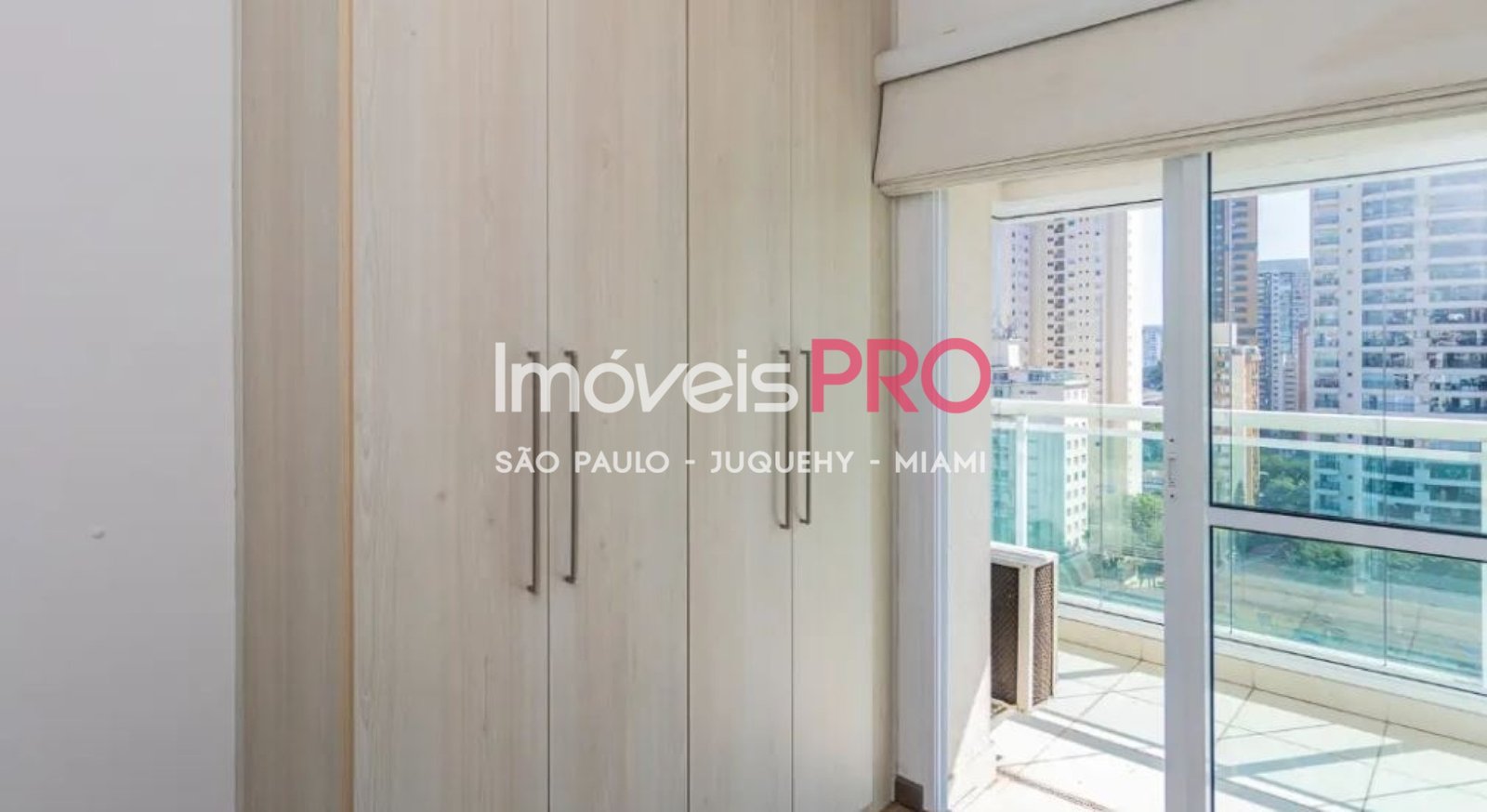 Foto :: IP40172