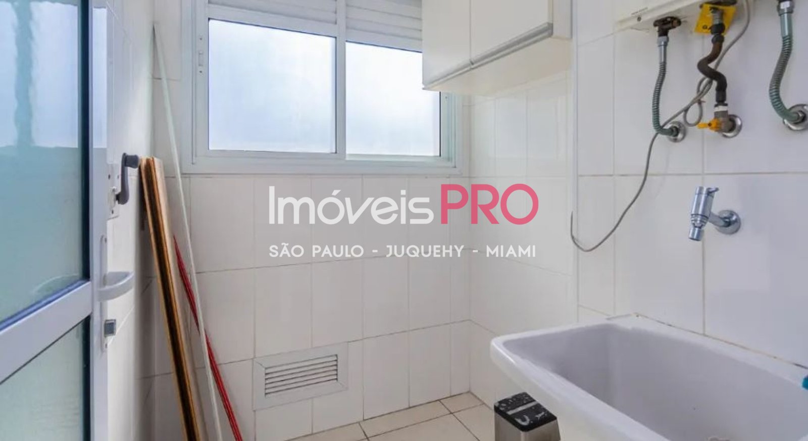 Foto :: https://assets.imoveispro.com.br/thumb/IP40172/apartamento-venda-campo-belo_IP40172_17_1920x1080.jpg?