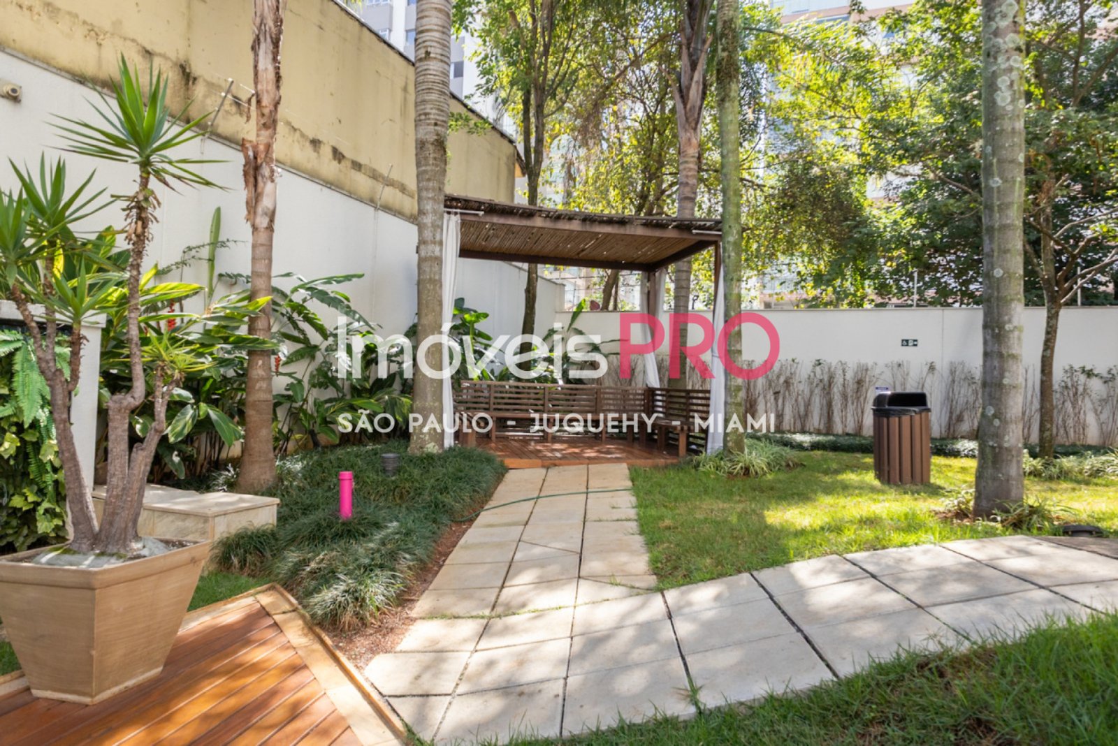 Foto :: https://assets.imoveispro.com.br/thumb/IP40172/apartamento-venda-campo-belo_IP40172_23_1920x1080.jpg?