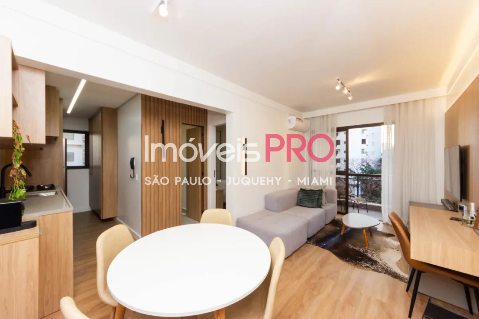 Foto :: IP40177