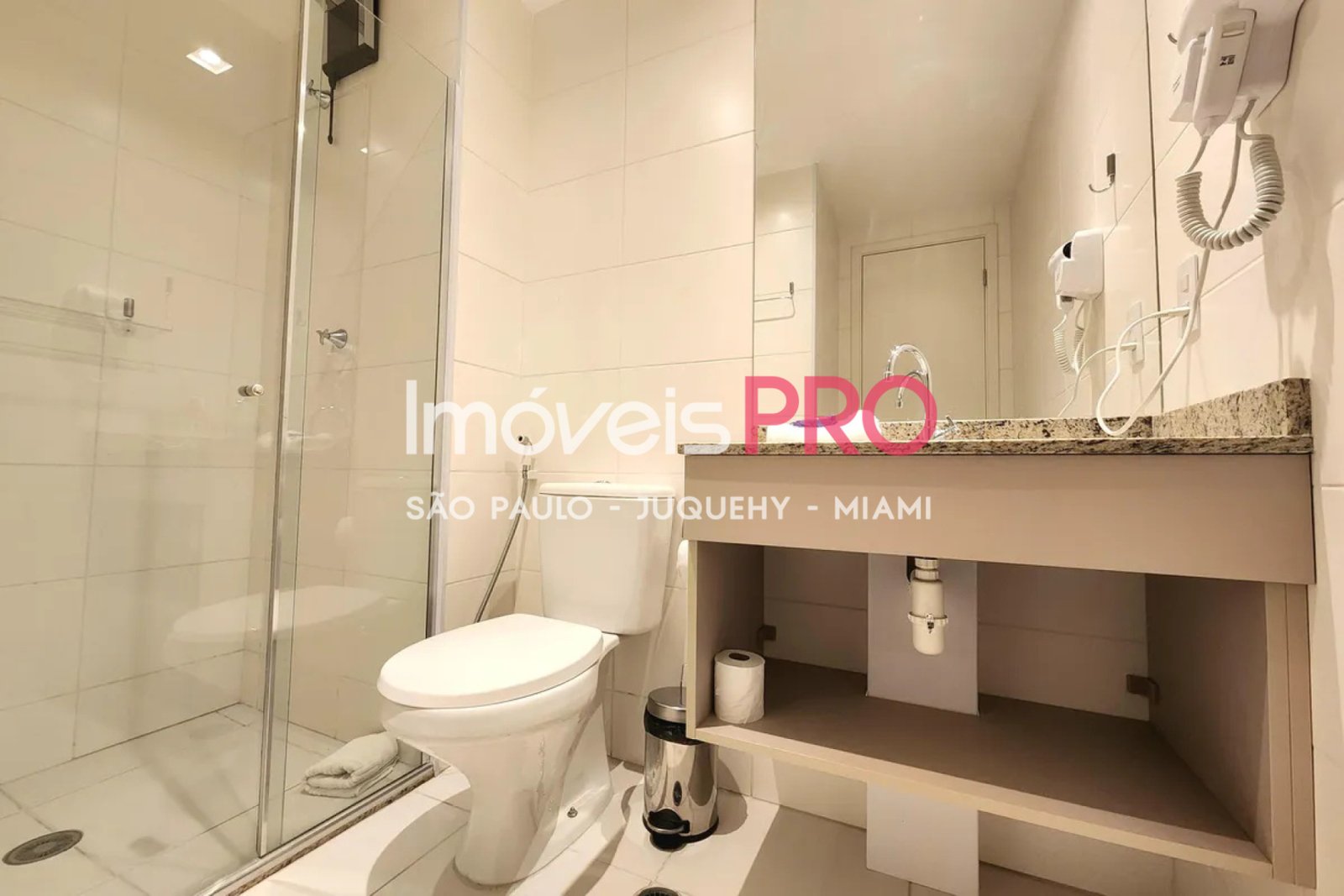 Foto :: IP40184