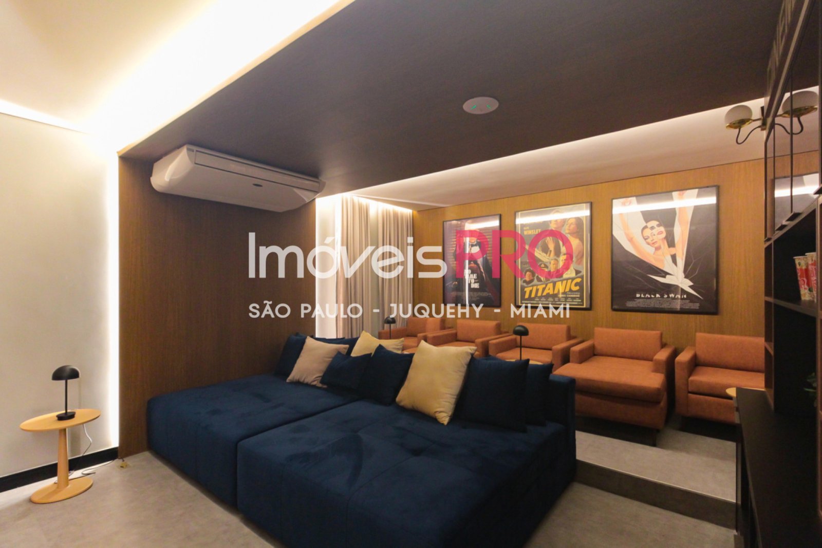 Foto :: IP40184