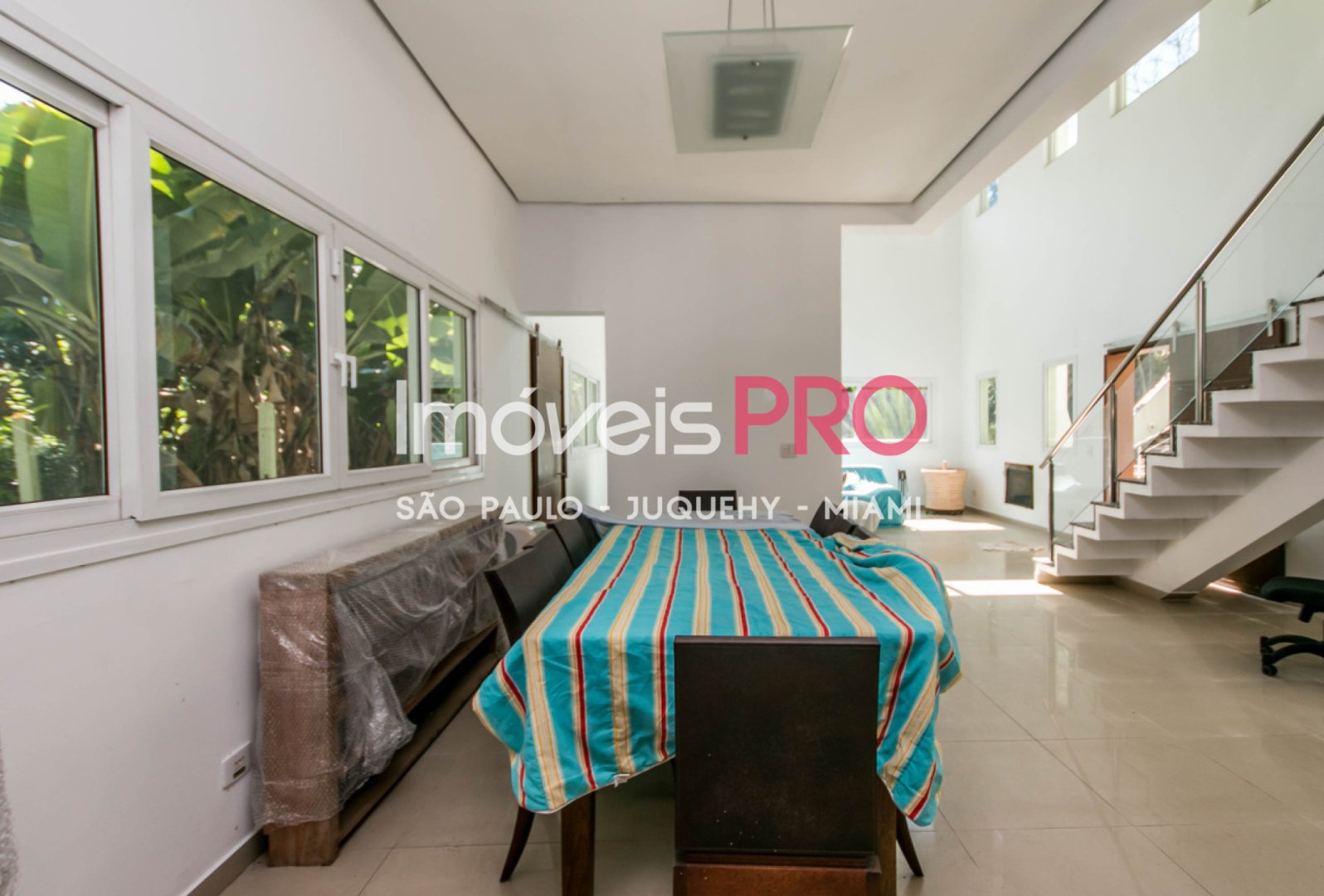 Foto :: IP40186