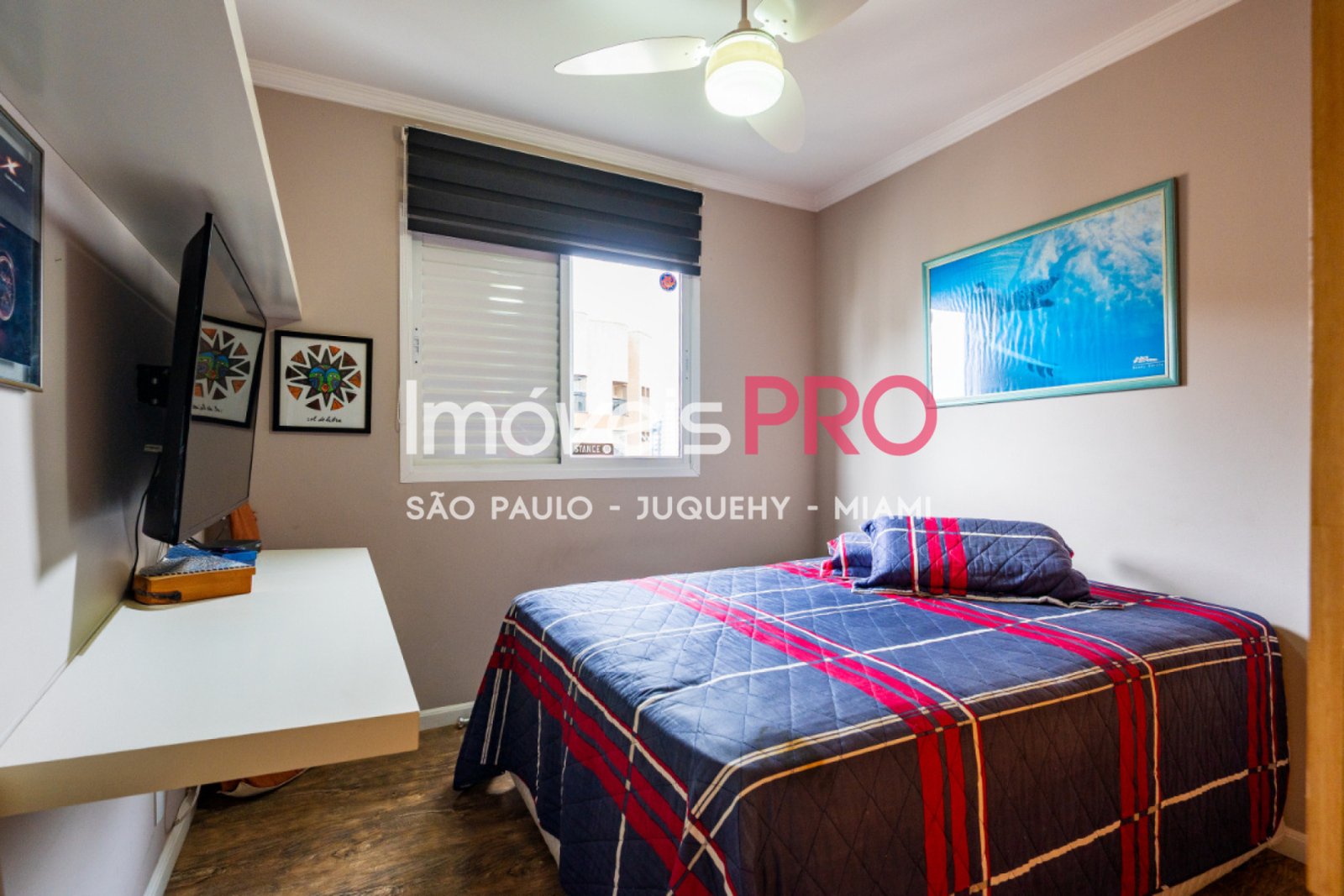Foto :: IP40189