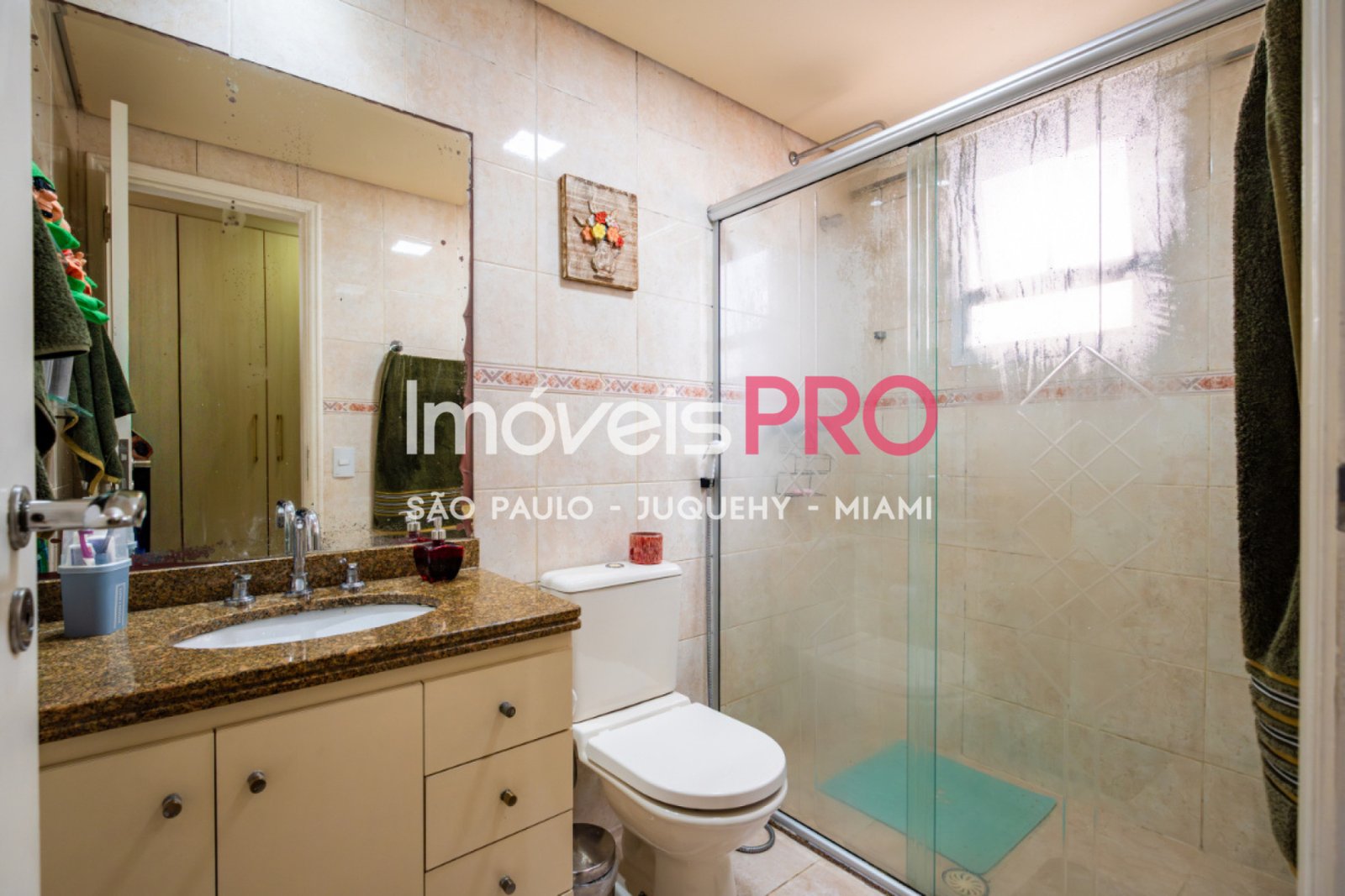 Foto :: IP40189